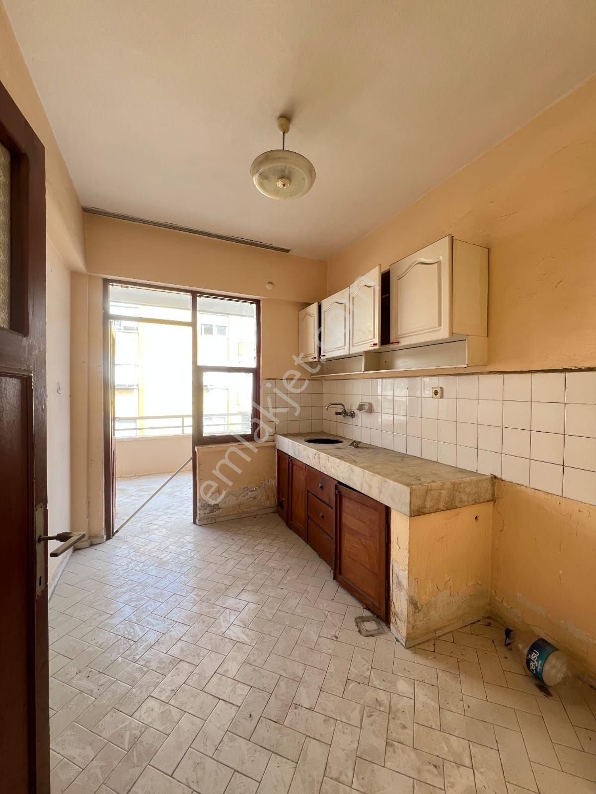 Alanya Merkez Cuma Pazarı Satılık 3+1 Daire Asansörlü