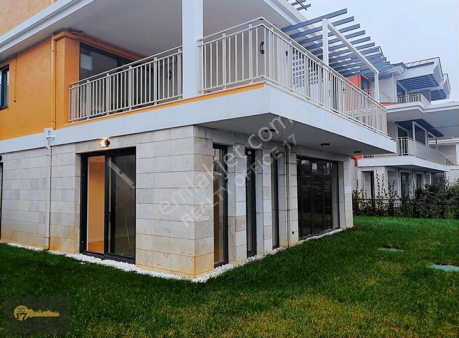 Realty Ogeday Söğüt Köy Zekeriyaköy 3.etap Boş5+2 Müstakil Villa