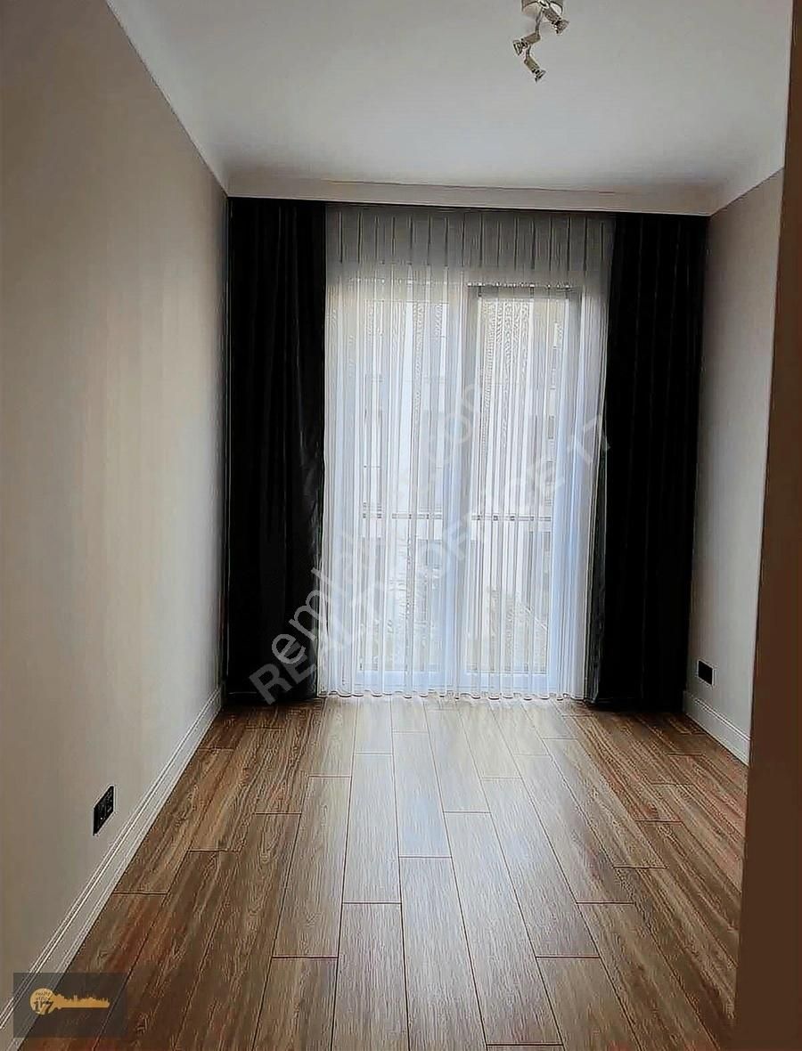 Tema 2 Satılık Daire 3+1 170m2 Villa Tarafına Bakan B Blok Daire