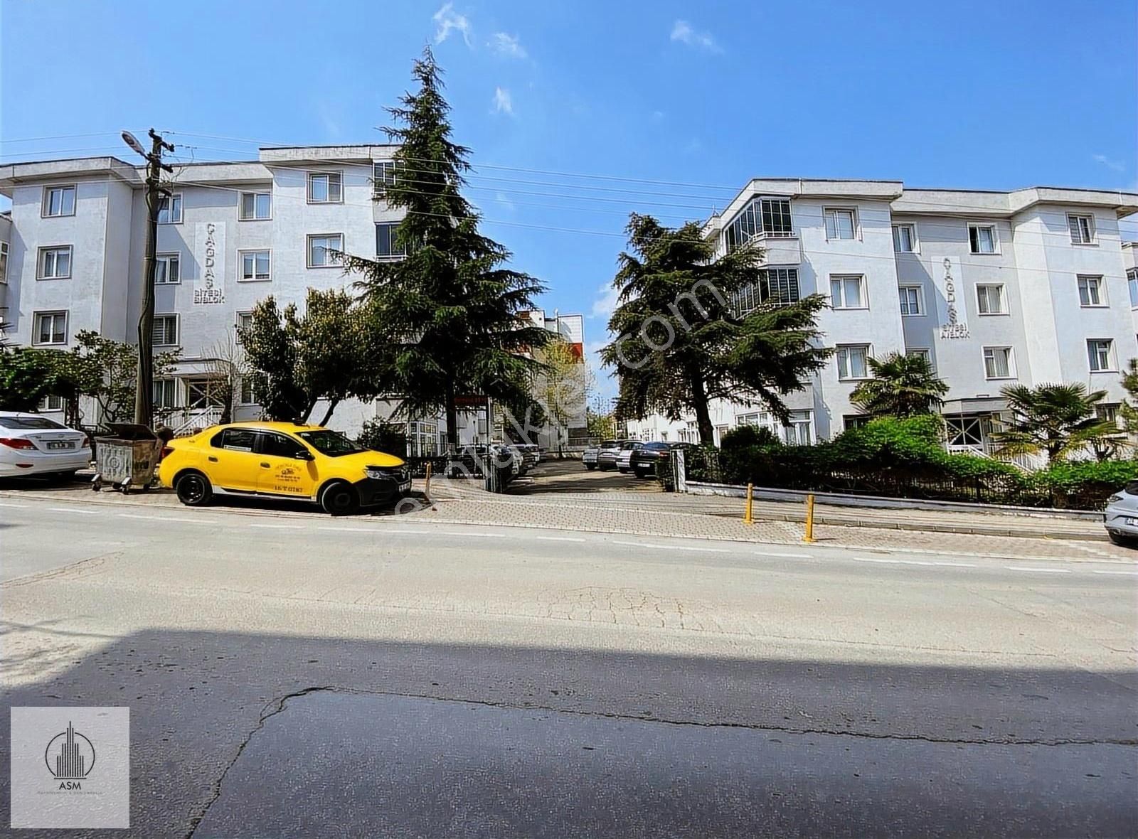 Asm'den Çağdaş Sitesinde Satılık 2+1 Tasarım Fırsat Daire