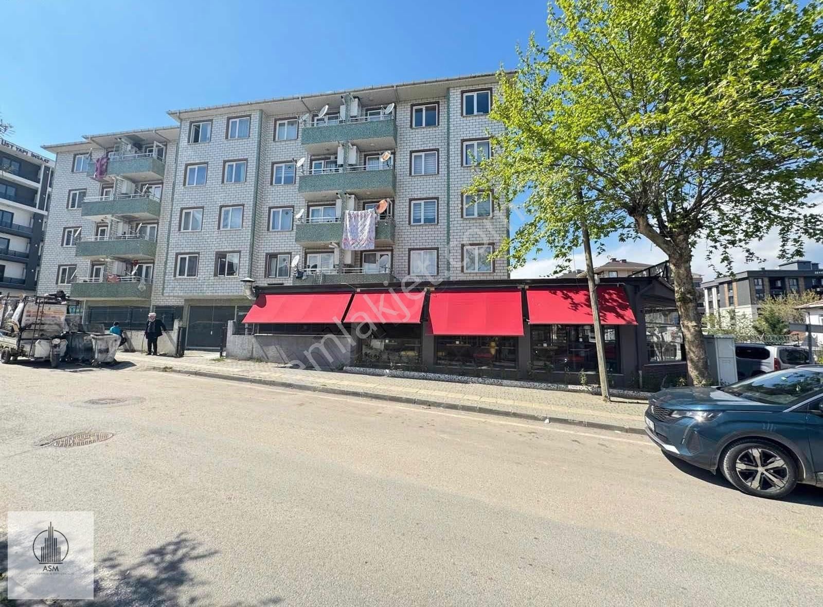 Asmden Görüklede Ferah Kiracısız 2+1 Eşyalı Arakat Satılık Daire