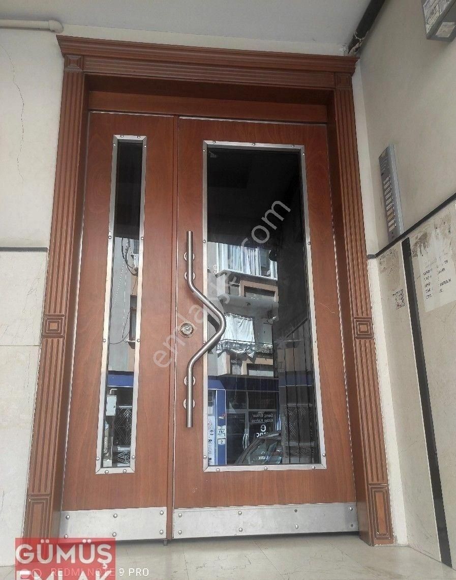 Sanayi Mahallesi'nde Caddeye 200 Metre Mesafede Yeni Bina