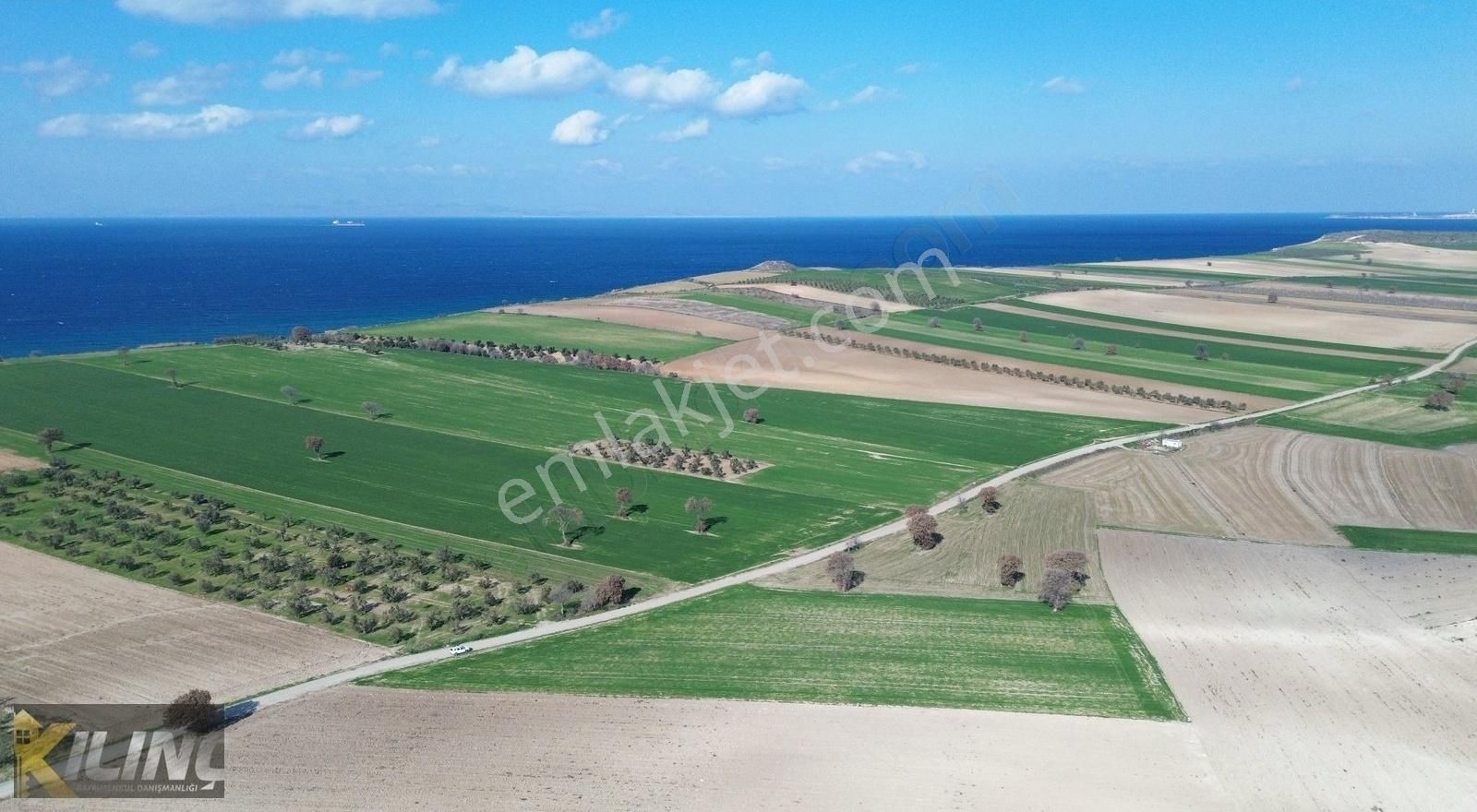Sahile 500 Metre Mesafede Emsalsiz Kaçırılmayacak Fırsatta Tarla