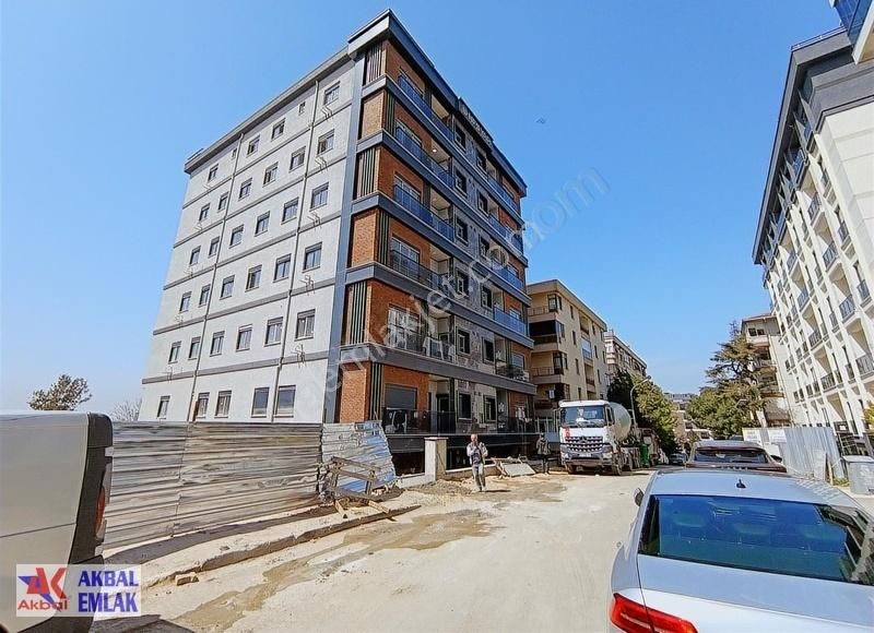 Akbal Emlak Batı Mah. Burun 90 M2 3+1 Salon 55.000 Tl Yeni Daire
