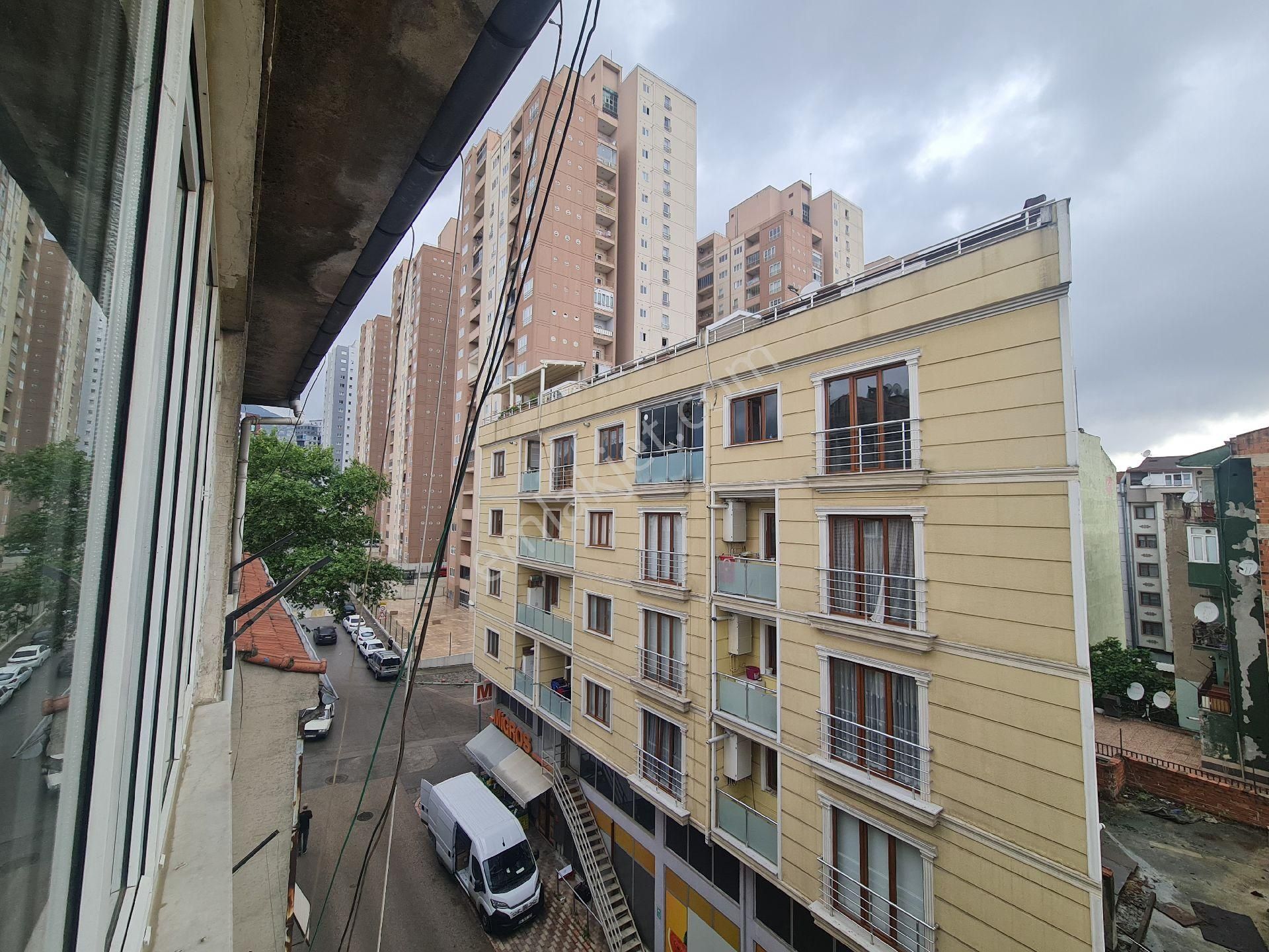 Bursa Gazcılarda Satılık İçi Sıfır Yapılı 2+1 5.kat Daire