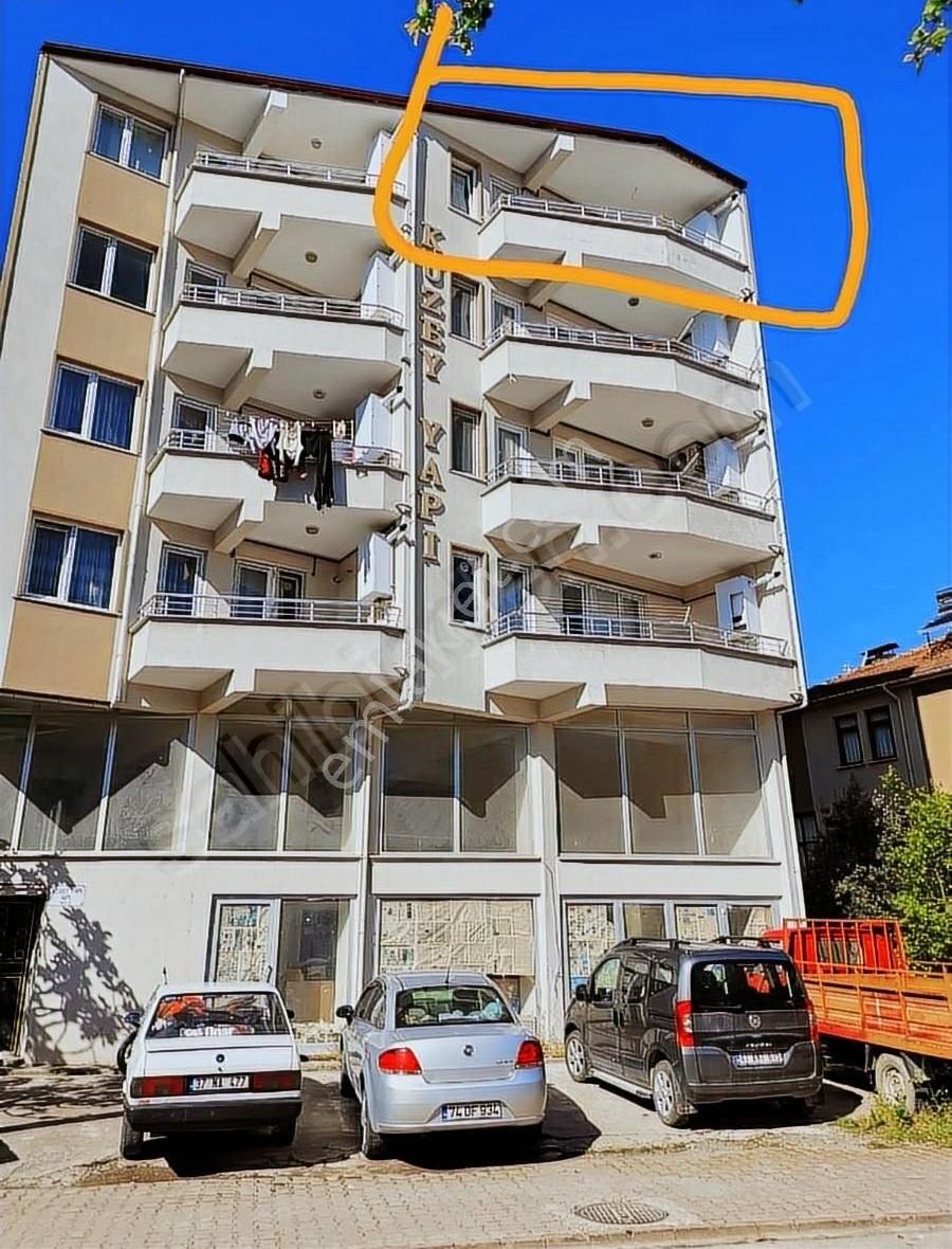 Cumhuriyet Mahallesi'nde Satılık 2+1 Doğalgazlı