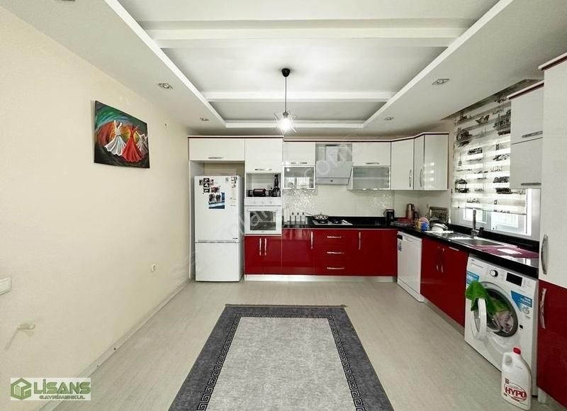 Gürselpaşa_devamı_aydınlar'da_sitede_havuzlu_iskanlı_geniş_3+1