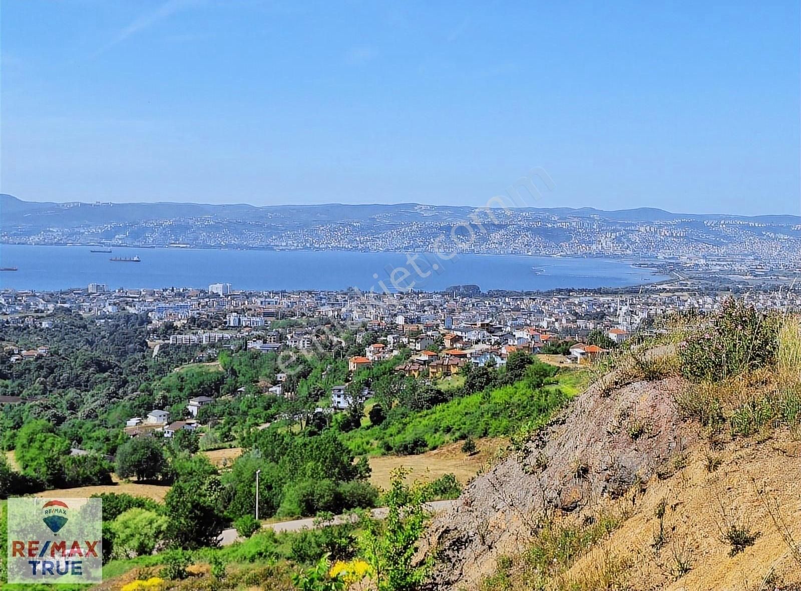 Başiskele/döngel Mah. 316 M2 Satılık Villa İmarlı Arsa