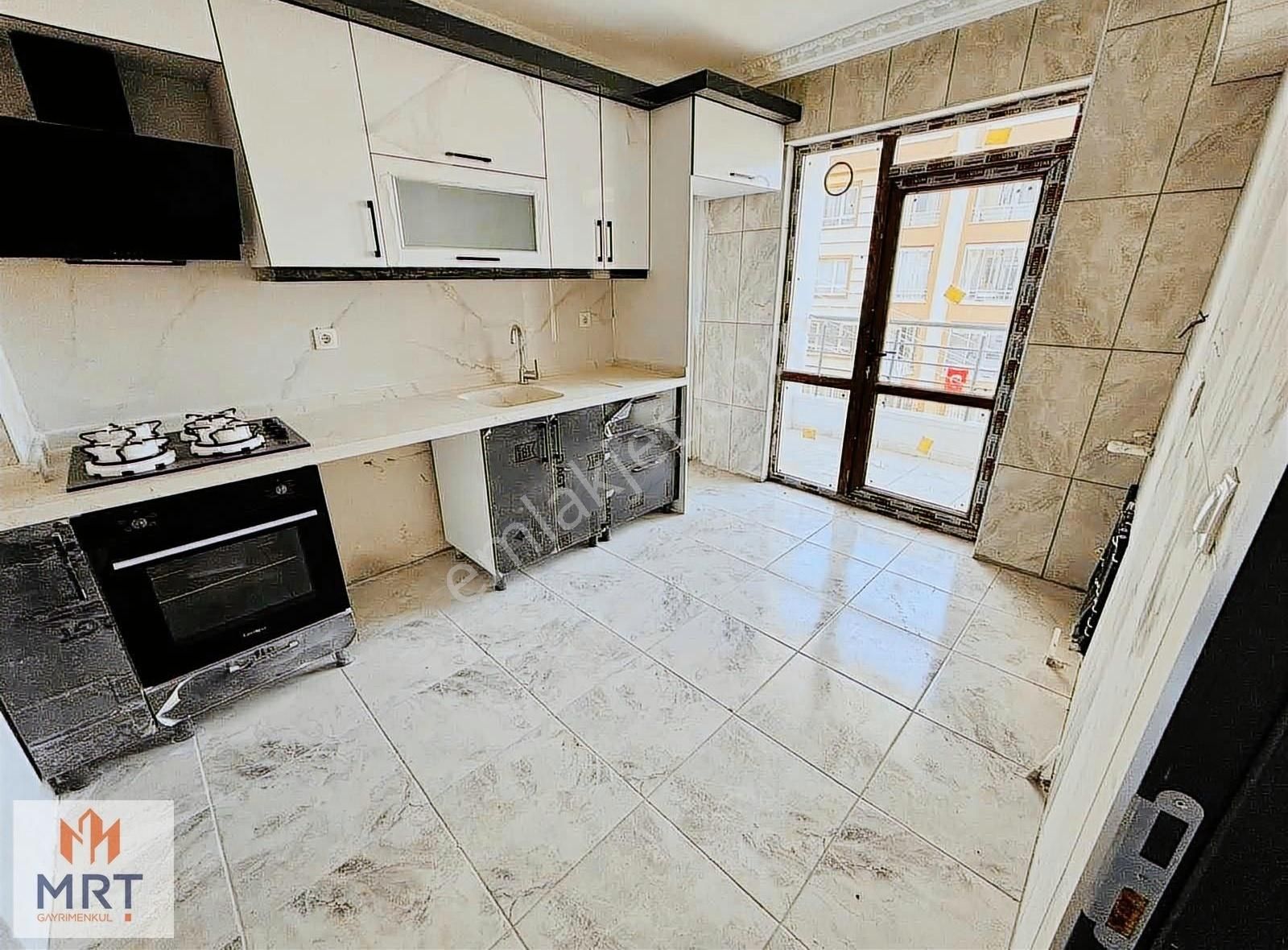 ⫸mrt Den⫷fahrikorutürk M.h Natoyulu Cadde Yakını Sıfır 3+1 Daire