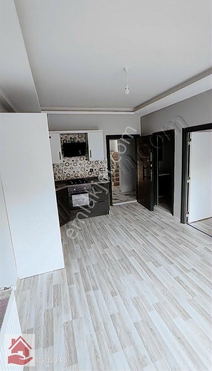 Gültepede Bulvar Üzeri 1+1 Satılık Daire