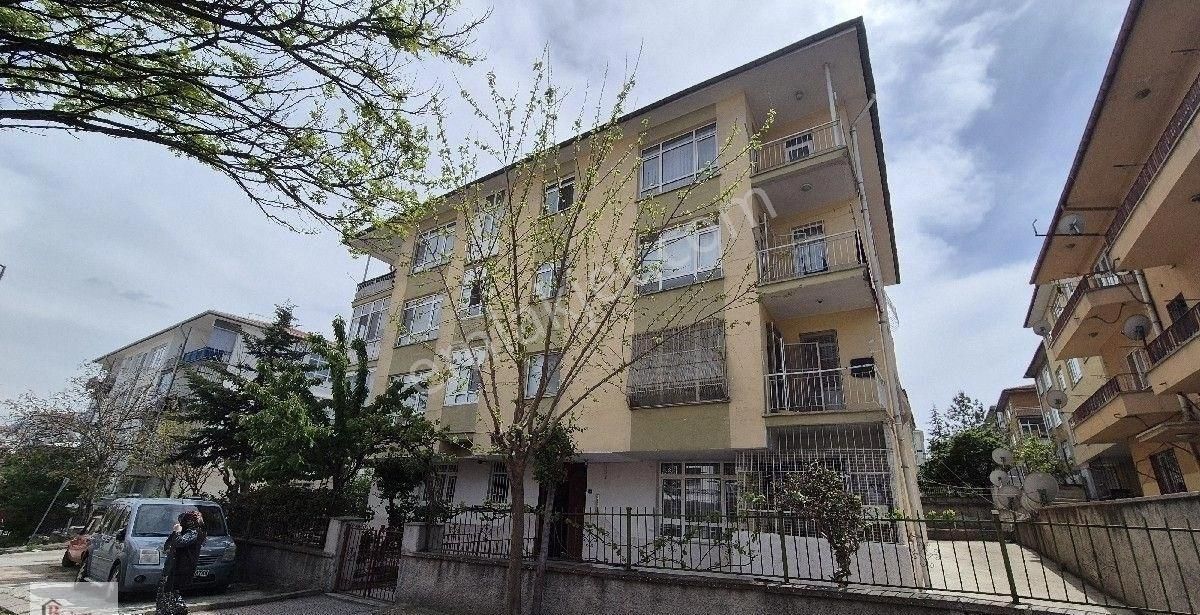 Örnek Mah.3+1başkent Emlaktan Satılık Daire