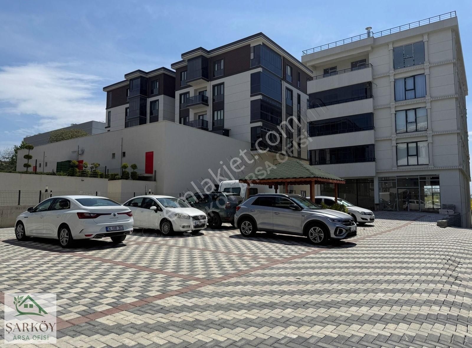 Tekirdağ Atatürk Mah.belediye Binasına 100 Mt Satılık 2+1 Harika