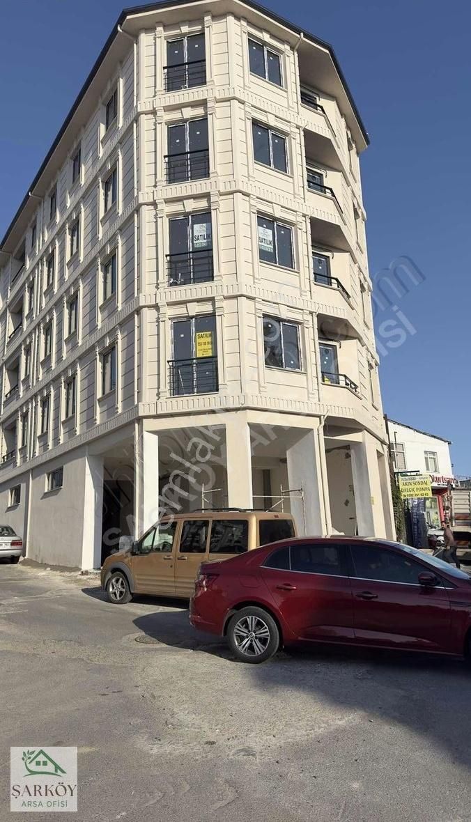 Çınarlı Mah. Köşe Konum 3+1 Daire Cadde Cepheli
