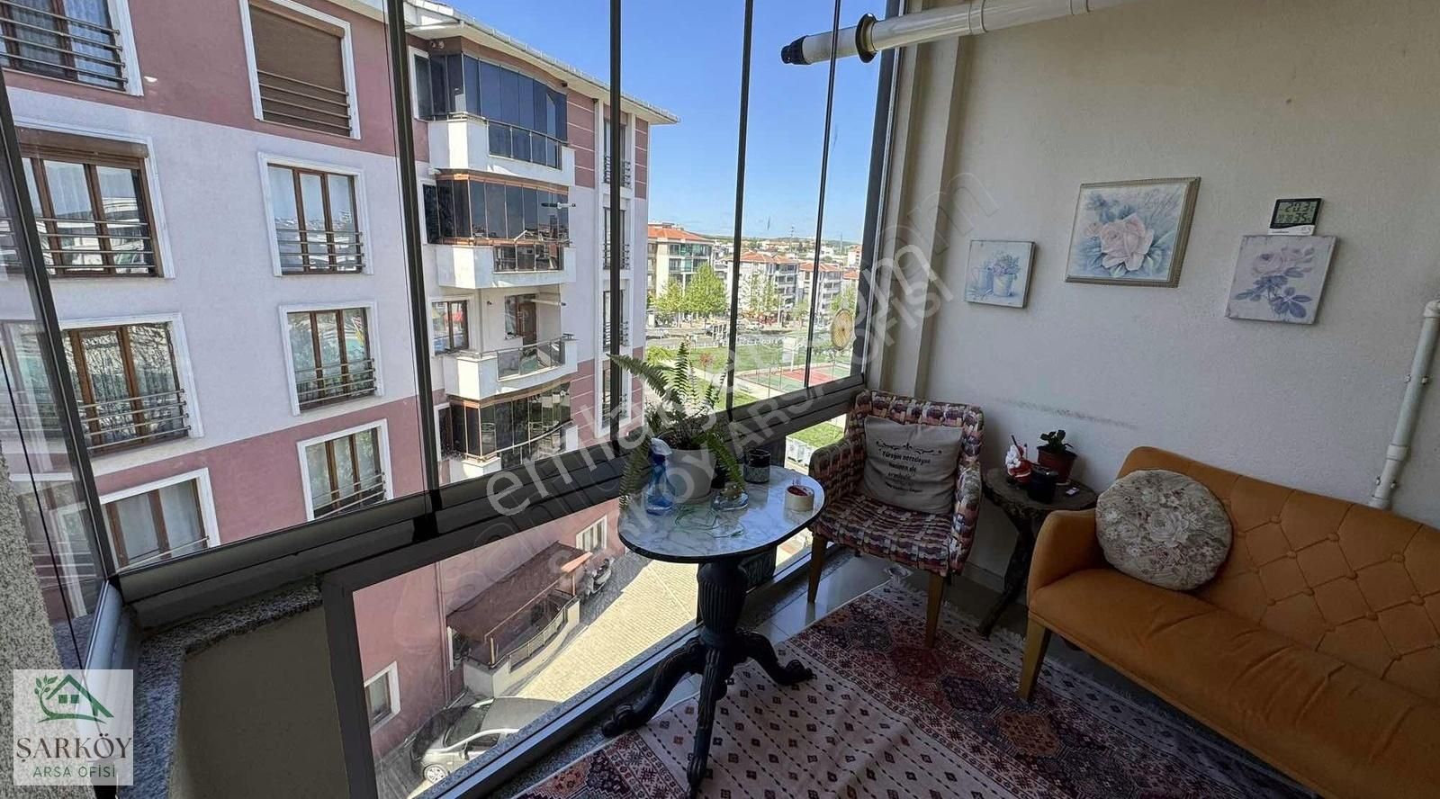 Hürriyet Mah. 137 M² Ara Kat Havuzlu Otoparklı Satılık!! - Görsel 4