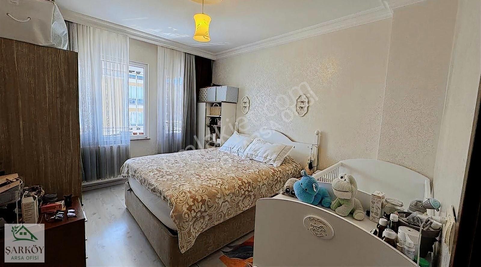 Hürriyet Mah. 137 M² Ara Kat Havuzlu Otoparklı Satılık!! - Görsel 22