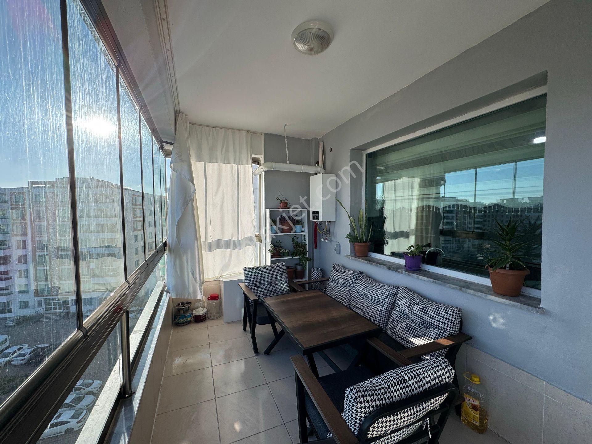 Bağcılar Nevroz Park Civarı 3+1 Satılık Daire