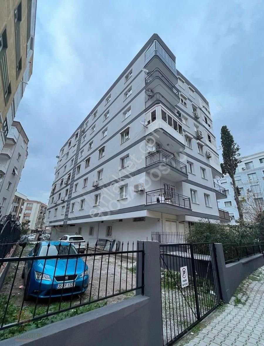 Bornova Çarşı Ana Cadde Yanı Yeni Tadilatlı Kapalı Mutfaklı 2+1