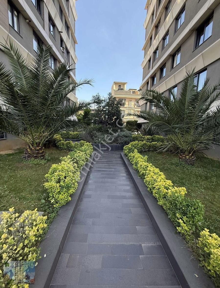 Sitede -yazlık Tadında - Bahçeli - Geniş (2+1) - Giriş Daire
