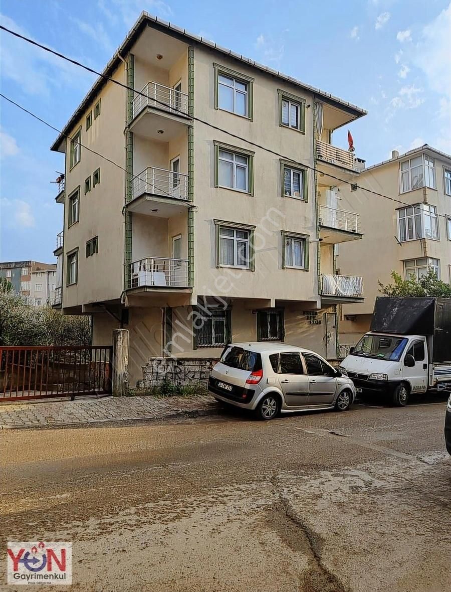 Kartal Soğanlık Az Katlı Binada Geniş M2 Li 2+1