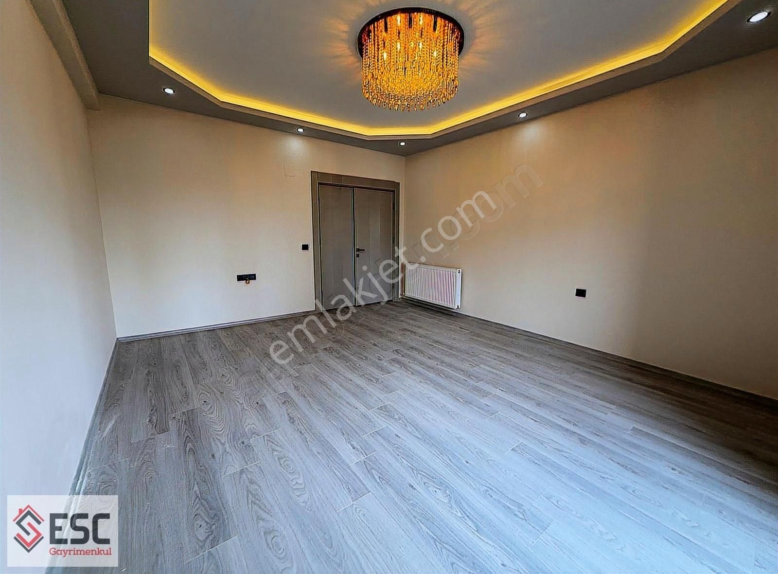 Esc'den Davultepe Mh,de B.mutfak Havuzlu Site İçi 2+1 Esc1991