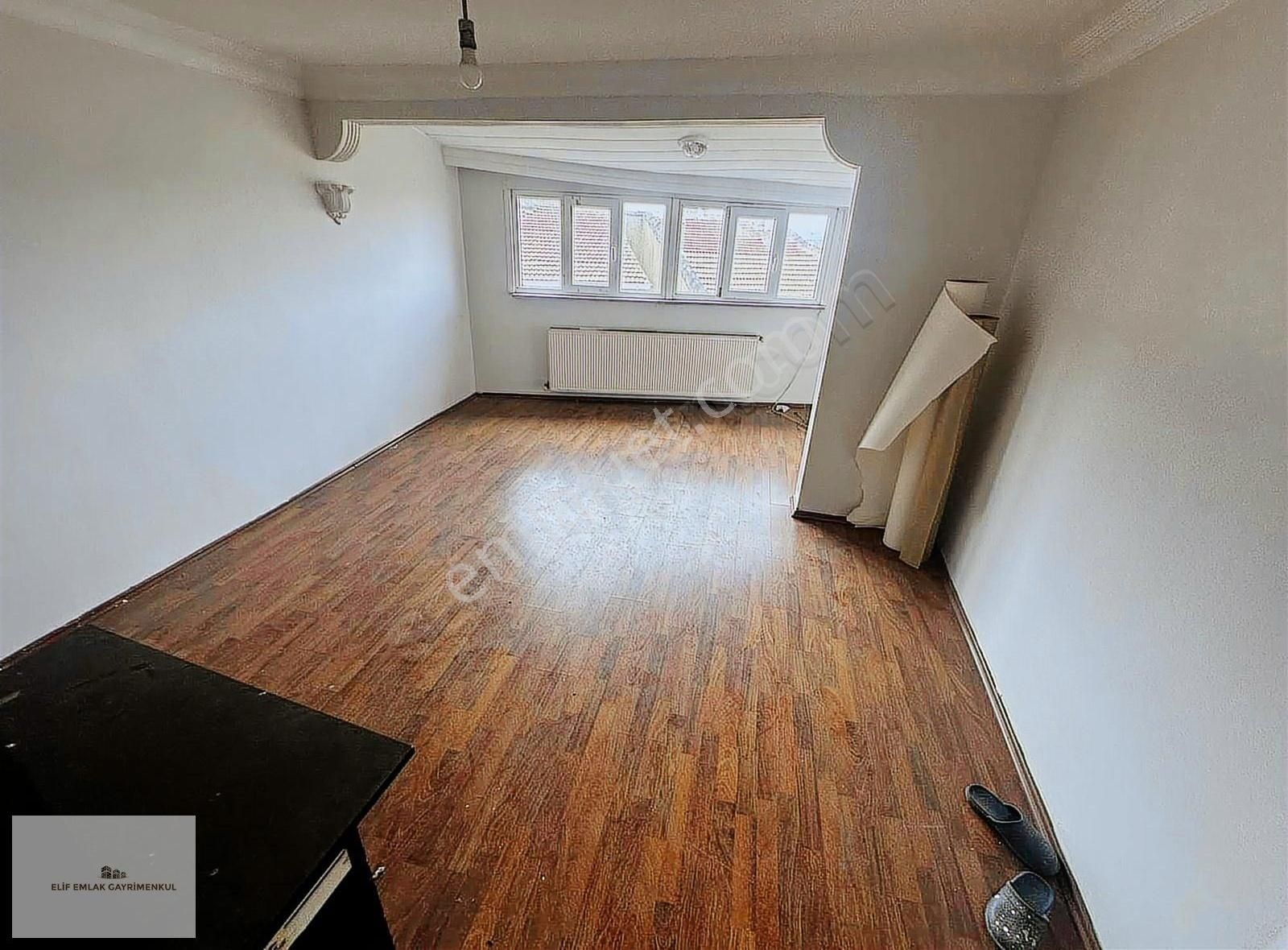 Elif Emlak'tan Kiralık 2 + 1 Çatı Katı
