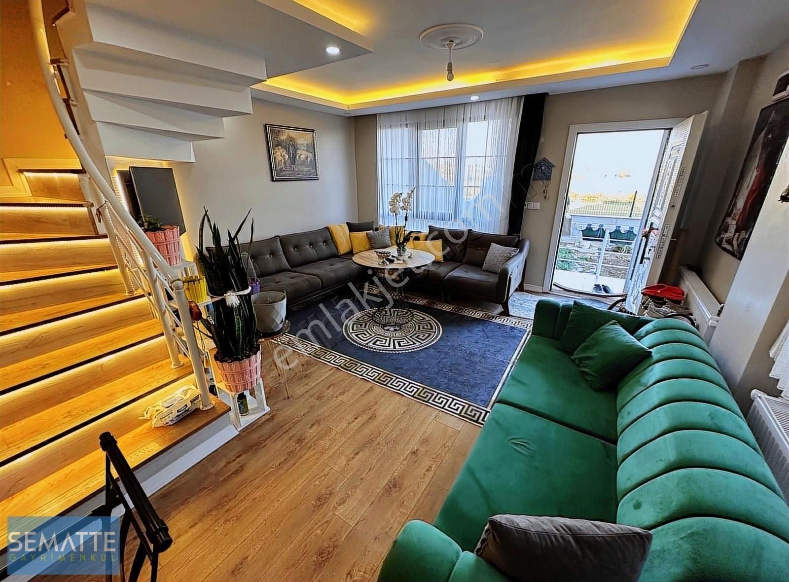 Marmara Ereğlisi'nde Deniz Manzaralı Triplex Villa - Görsel 15