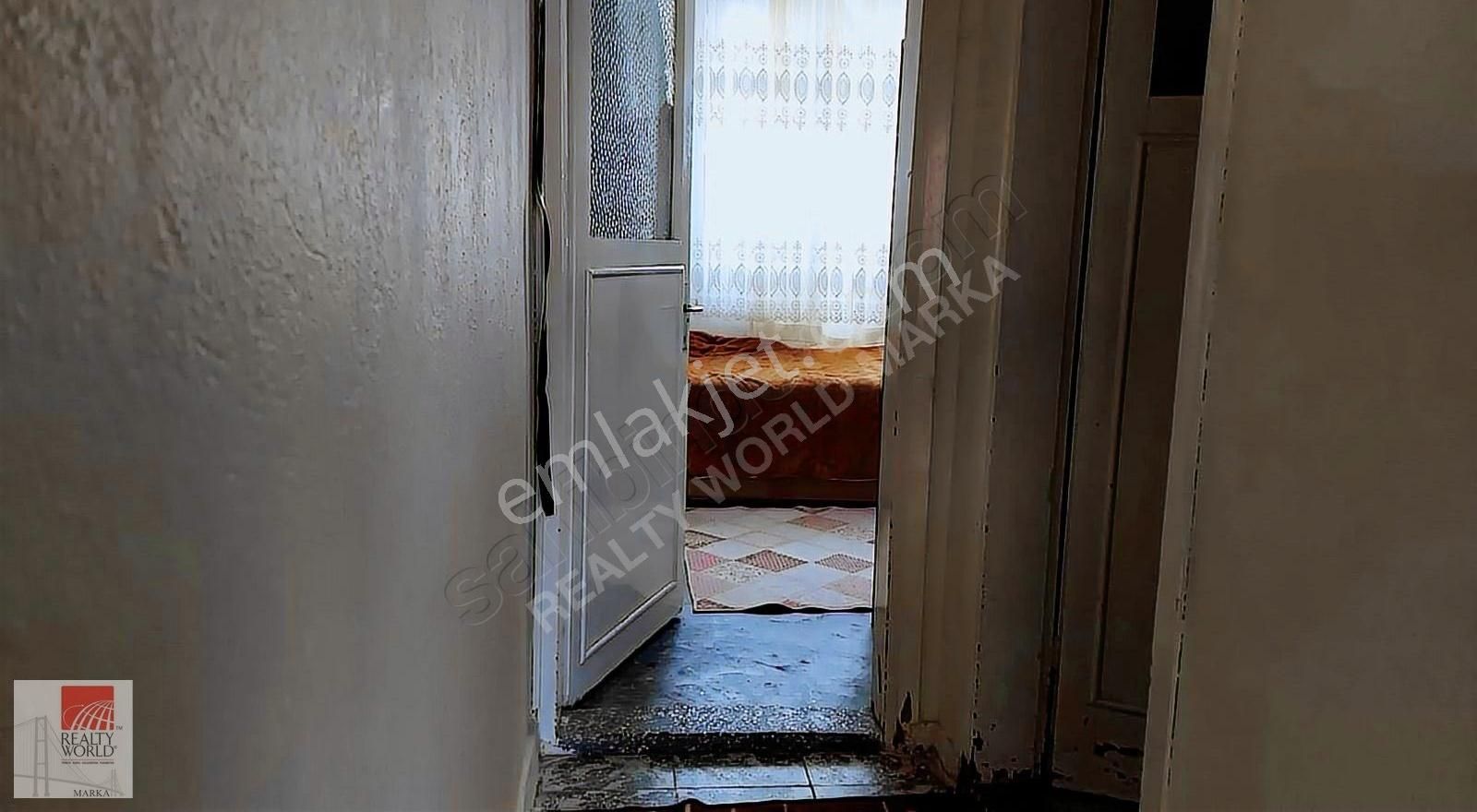 İzmir Bornova Altındağ Satılık Daire Katta 3+1 Yatırımlık Fırsat - Görsel 3