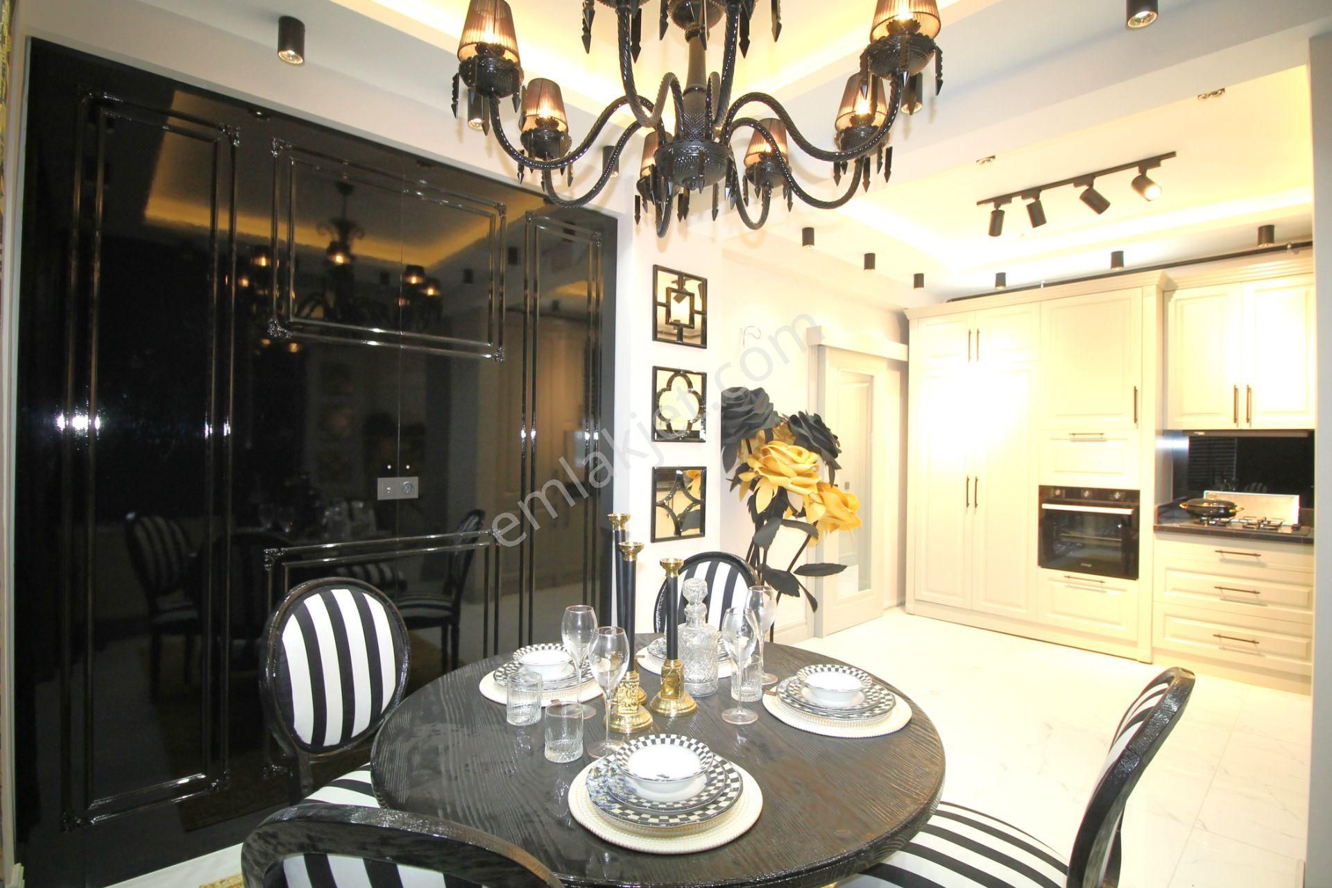 Retro’dan Kaliteli İşçilik Ve Modern Dizayn İle Buluşacağınız Lüx 3+1 - Görsel 7