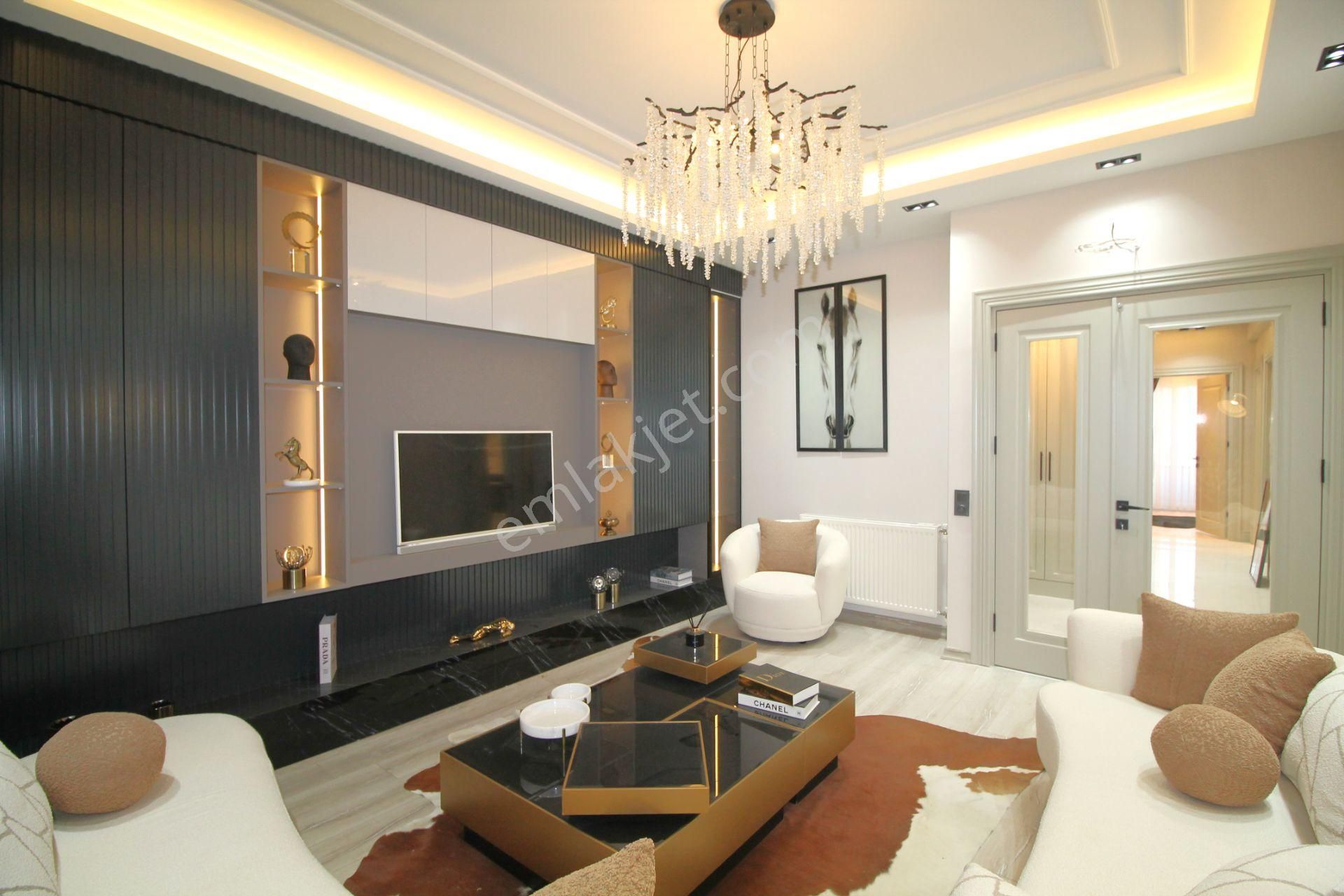 Retro’dan Kaliteli İşçilik Ve Modern Dizayn İle Buluşacağınız Lüx 3+1 - Görsel 2