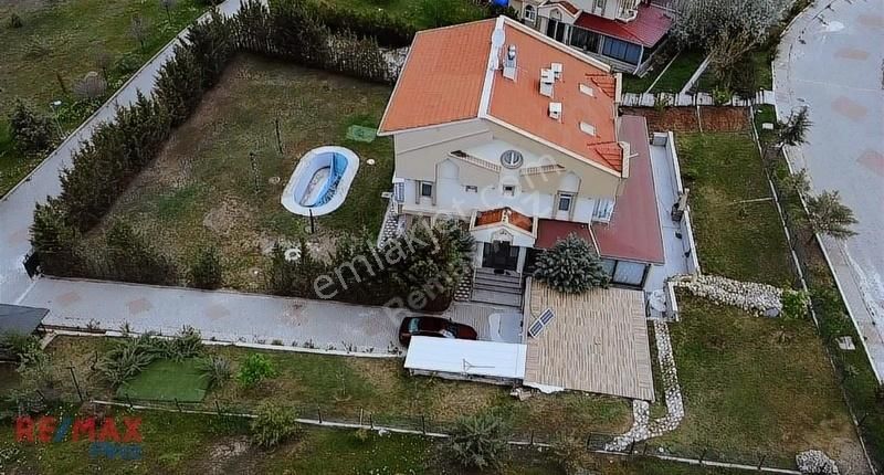 Mogan Sevgi Çiçeği Villalarında Satılık Özel Havuzlu Villa
