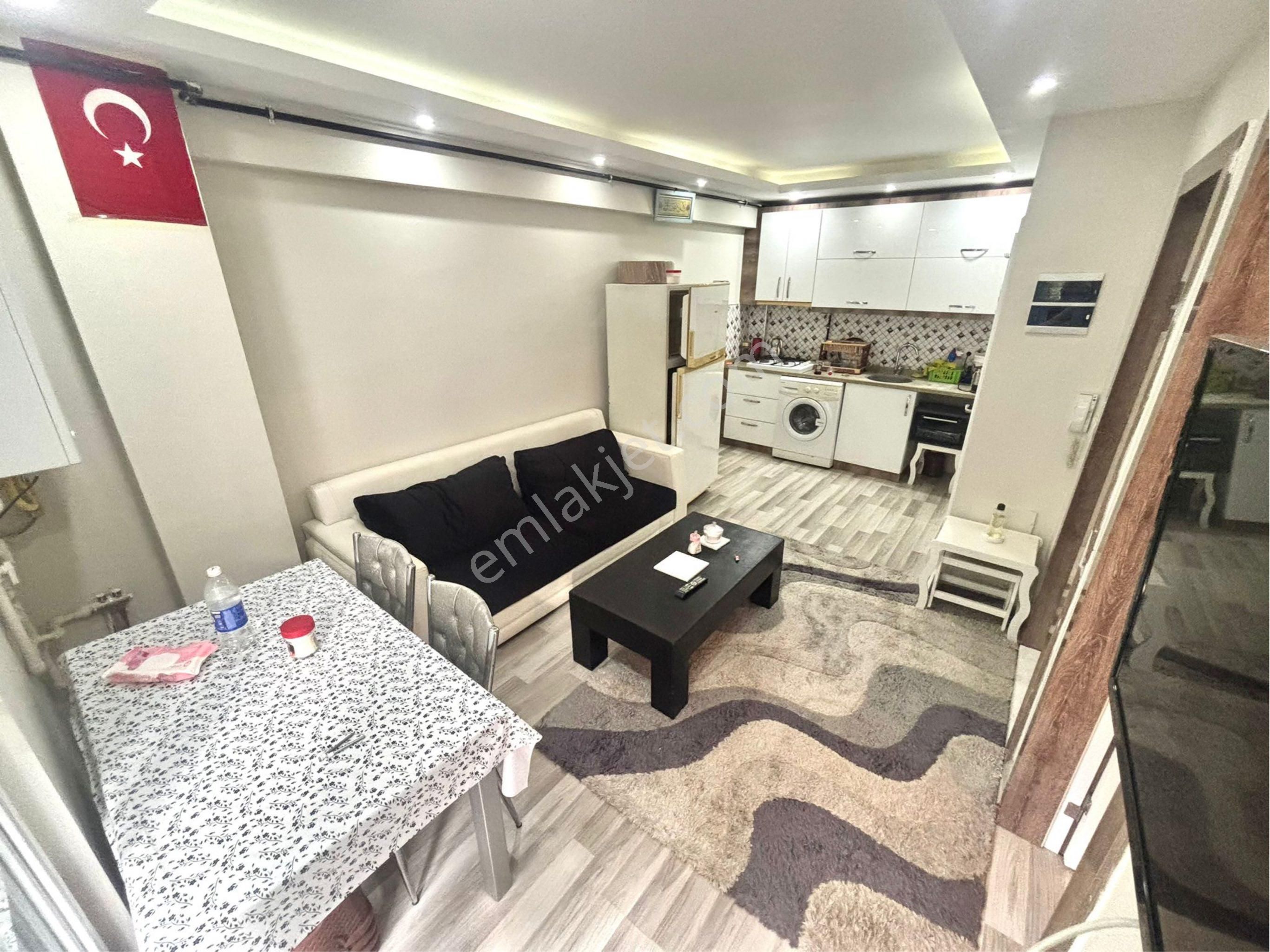Topraklık Mahallesinde Eşyalı Geniş Balkonlu Satılık Apart
