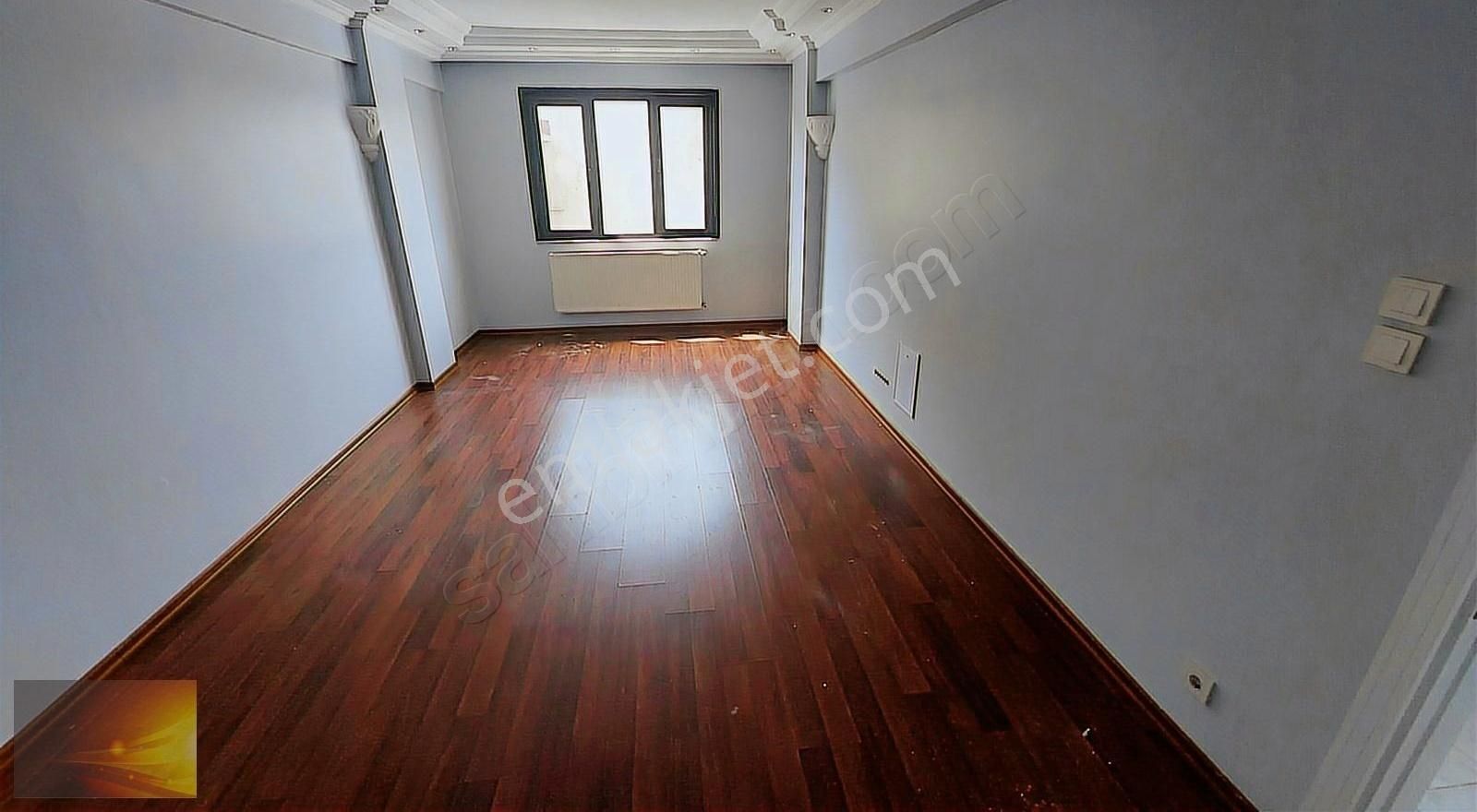 Gaziosmanpaşa Bağlarbaşında Kiralık 2+1 Boyalı Temiz Daire
