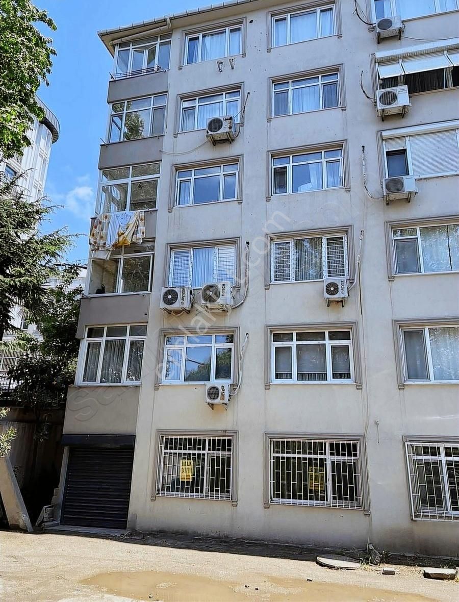 Merterde Dükkan Depo Acil 100 Bin Tl Kiraya Verilebilir.