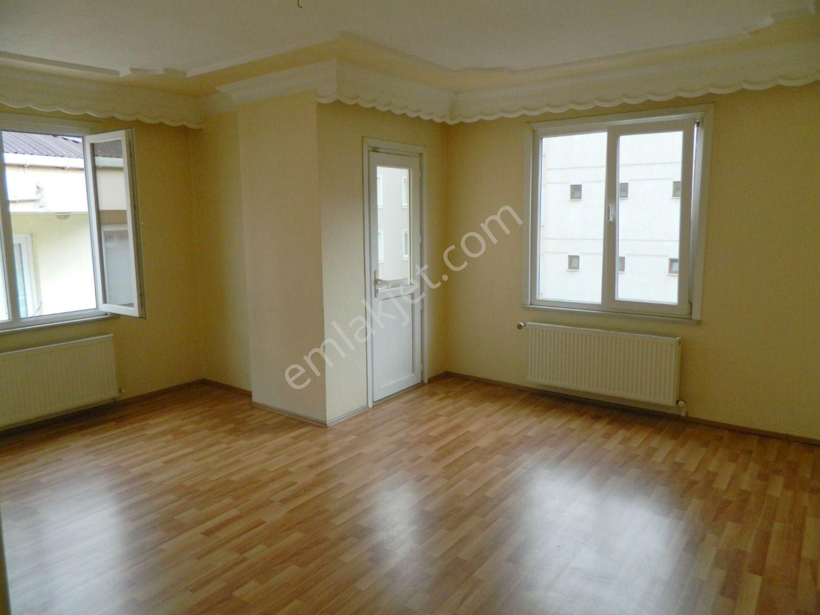 Mertcan'dan Safa Caddesi 1dk Mesafeli Balkonlu 3+1 Daire