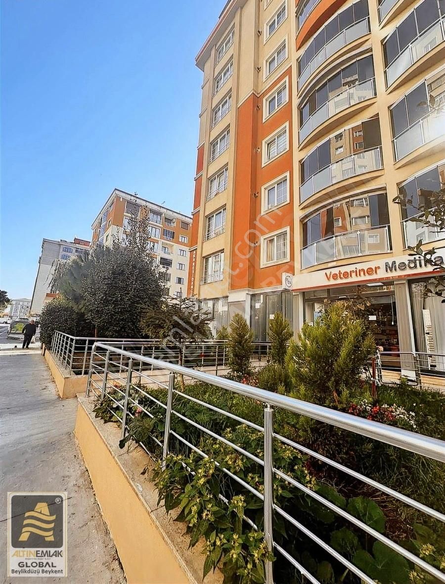 Beylikdüzü Adnan Kahveci Mah. Kısa Katlı Satılık 3+1 Daire