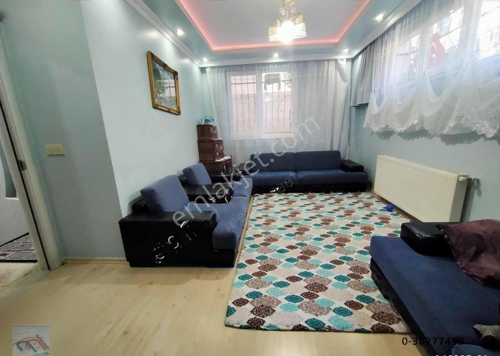 Küçükçekmece Yenimahalle'de 90.m2. Daire.2+1-2.950.000.tl