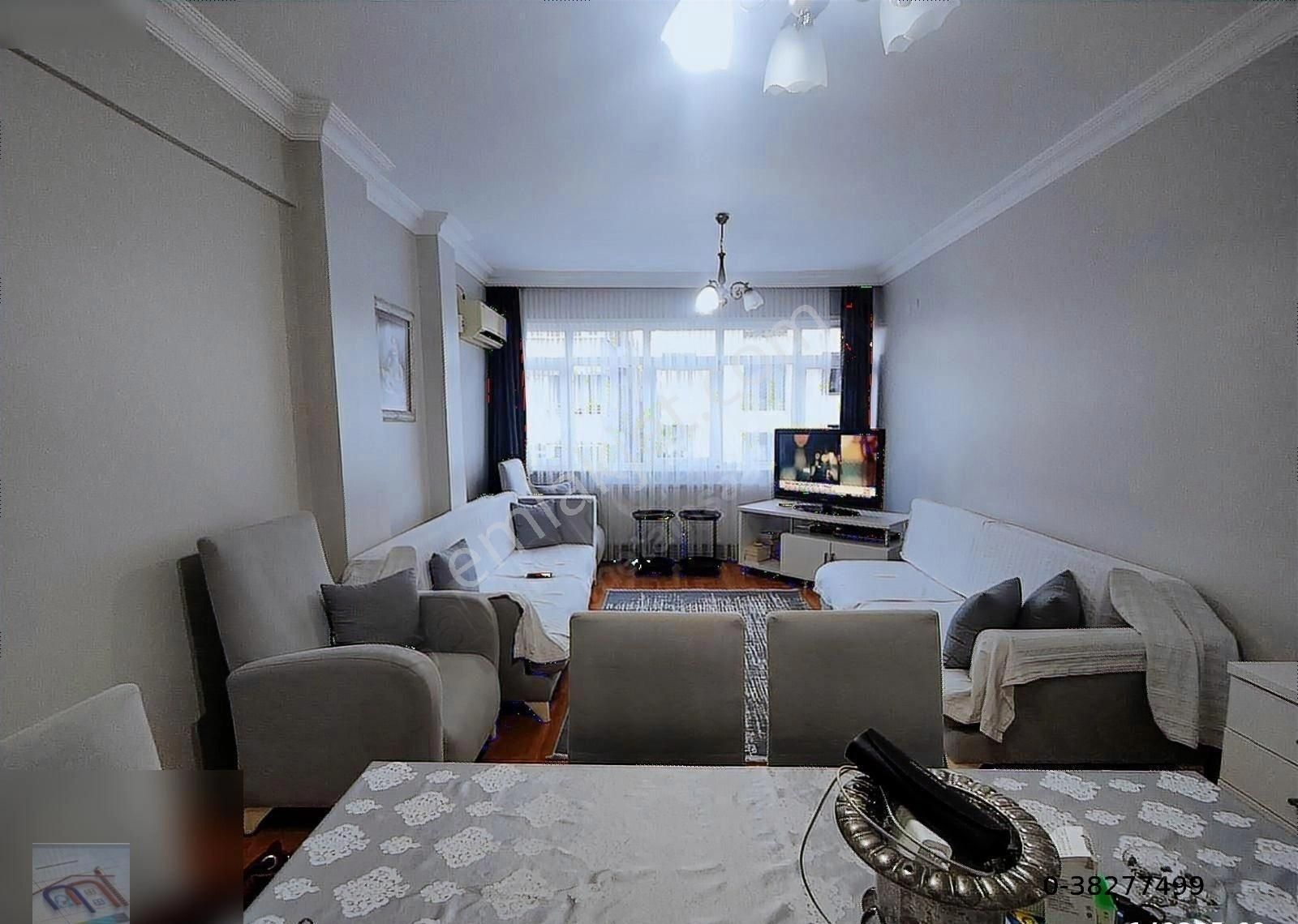 Küçükçekmece Cennette Asansörlü 120m2.daire.2+1-3.650.000.tl