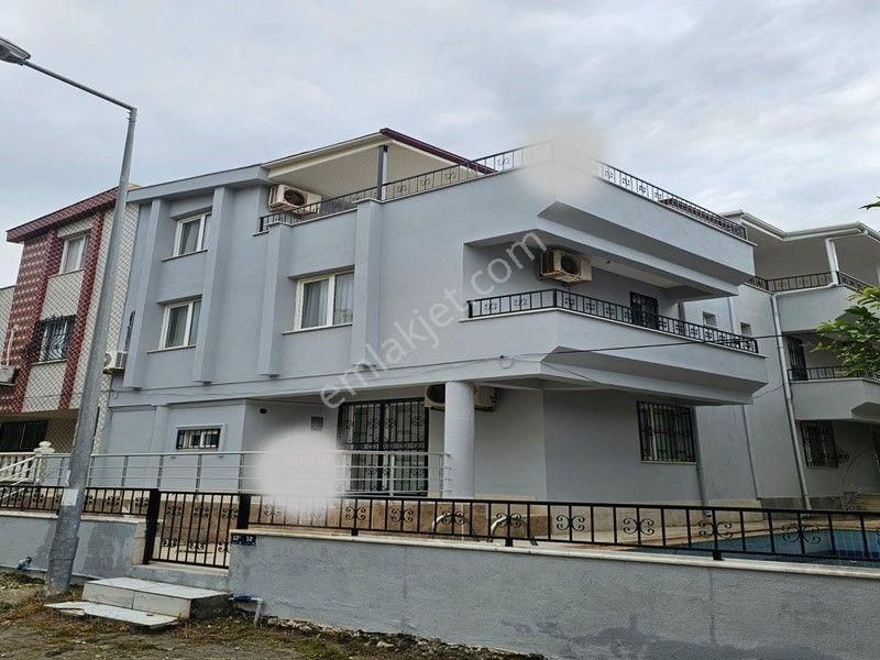 Didimde Denize Yakın Konumda 3+1 Satılık Villa