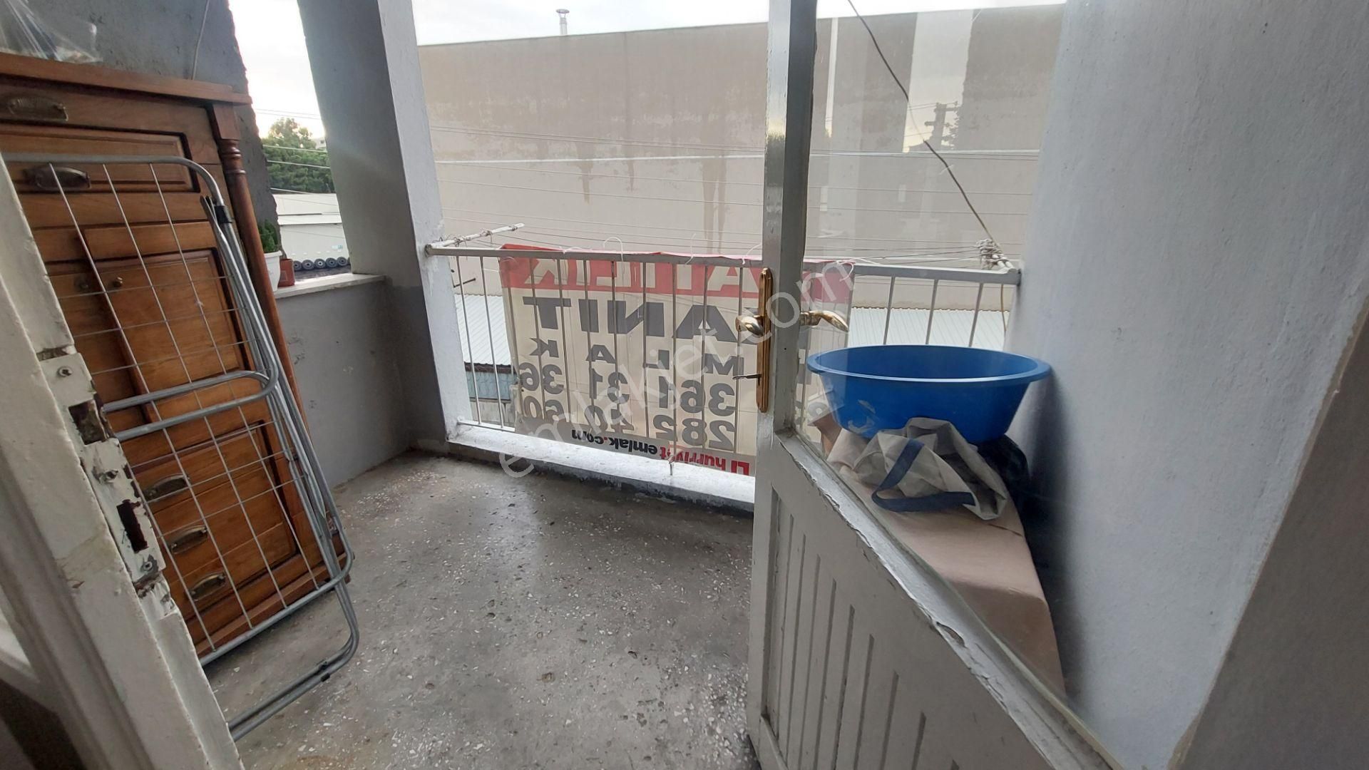 Bayraklı Emek Mah De Satılık Komple Müstakil Bina Kanıt Emlak - Görsel 11