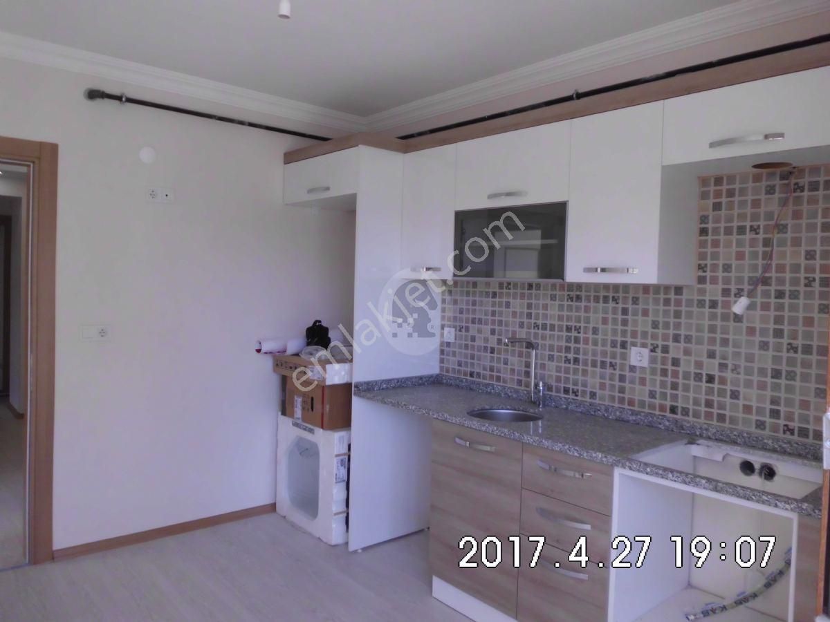 Çorlu Cumhuriyet Parkının Karşısında Kiralık Daire P.no: 9415 M