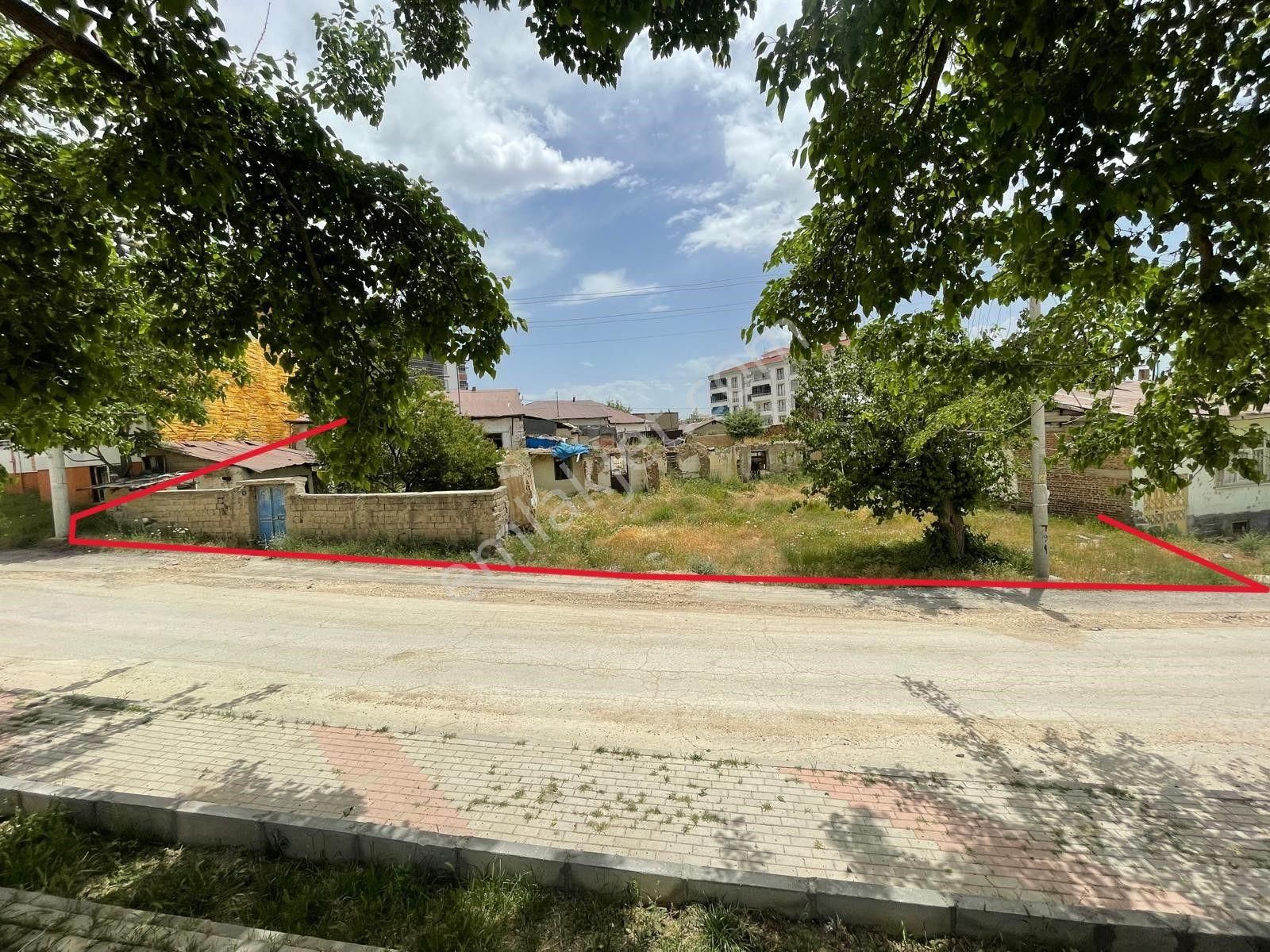 Mevsim Gayrimenkulden Yunus Emre Bulvarı Üstü 6 Kata İmarlı Arsa - Görsel 3