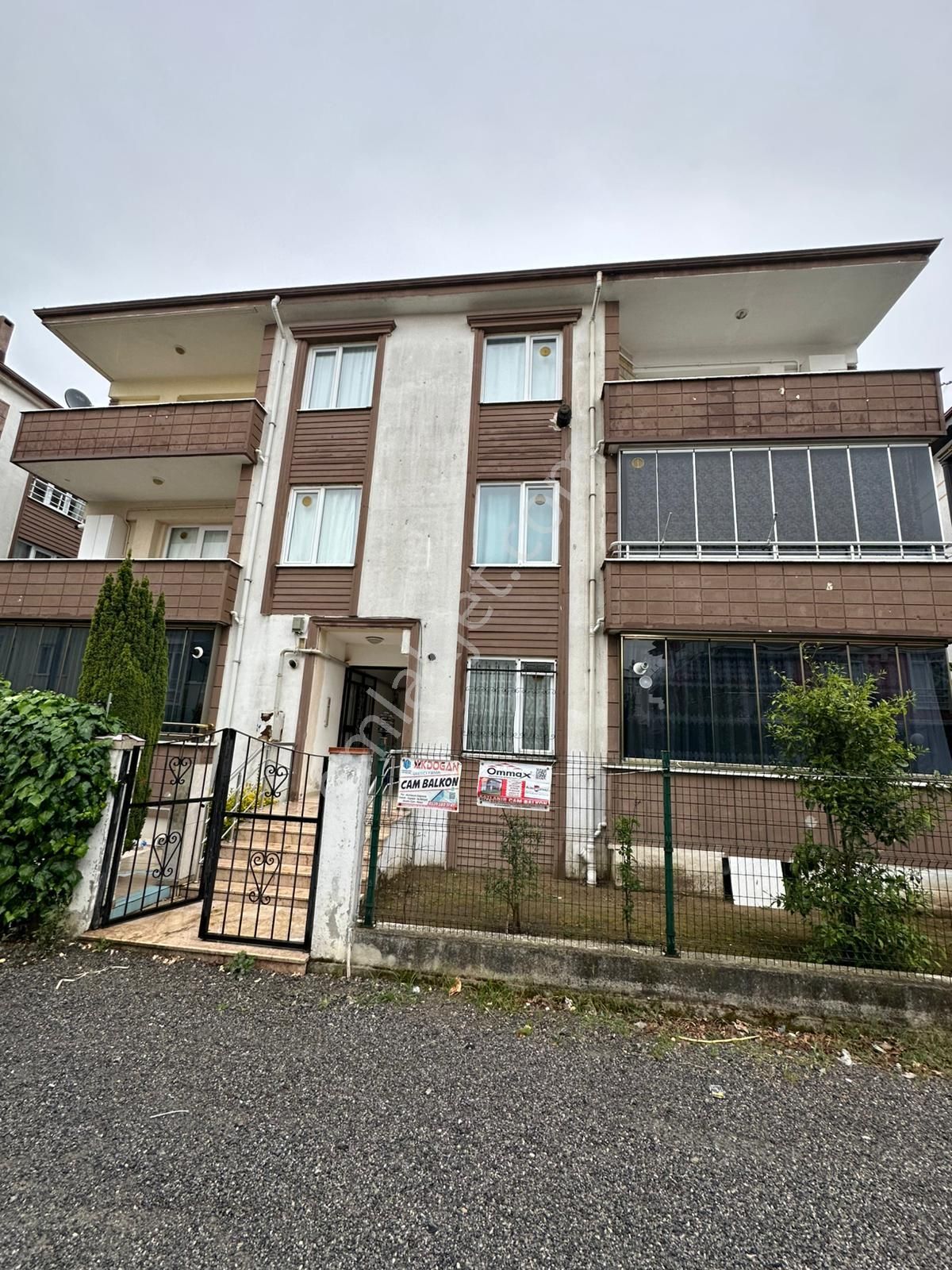 🏙️ Karasu Merkezde, Sahile Çok Yakın Yatırımlık Daire! 🏠