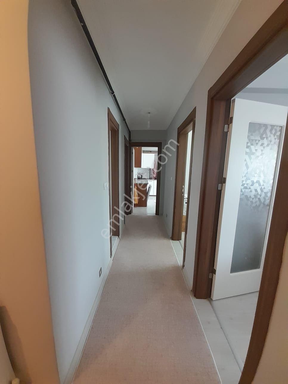 Yıldıztepe Mah 2+1 Ayrı Mutvak Doğalgazlı Yeni Bina Satılıktır Daire Arakat