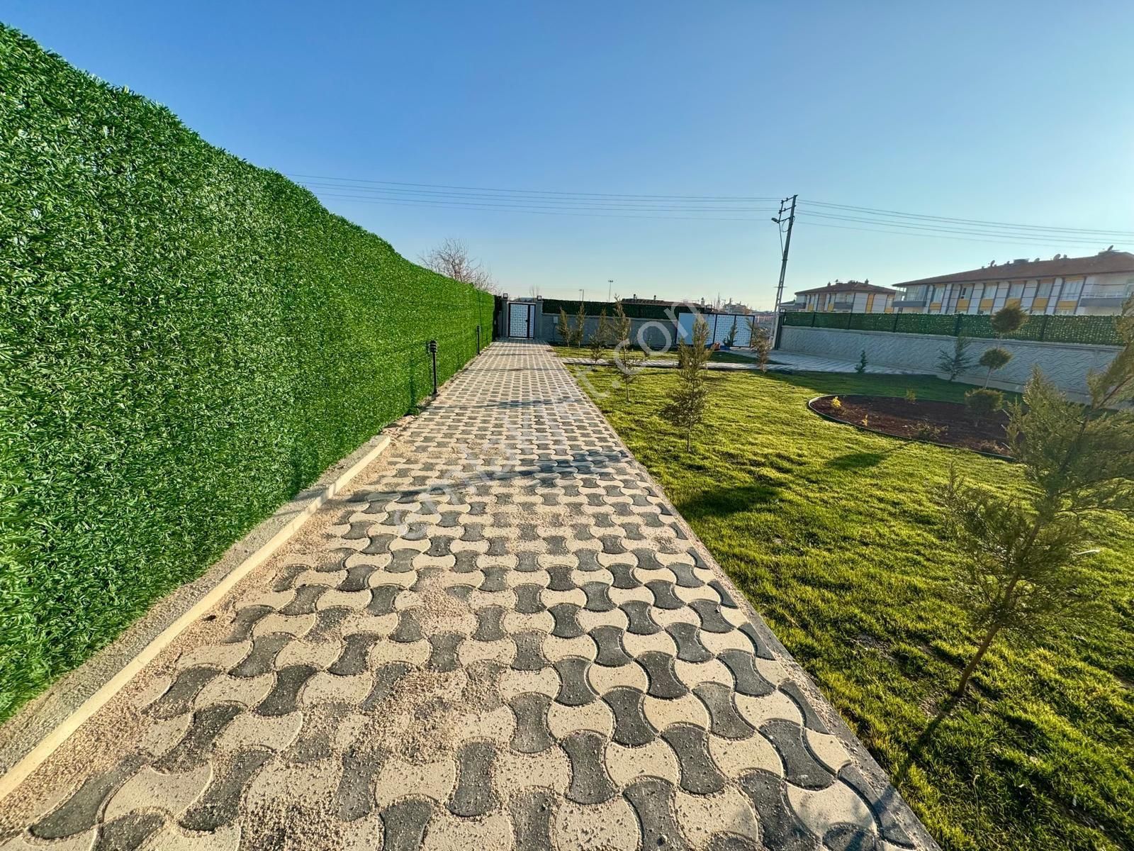 Meram Karahüyük Mah.700 M2 Arsa İçinde 2.katlı Satılık Lüks Bahçeli Ev - Görsel 17