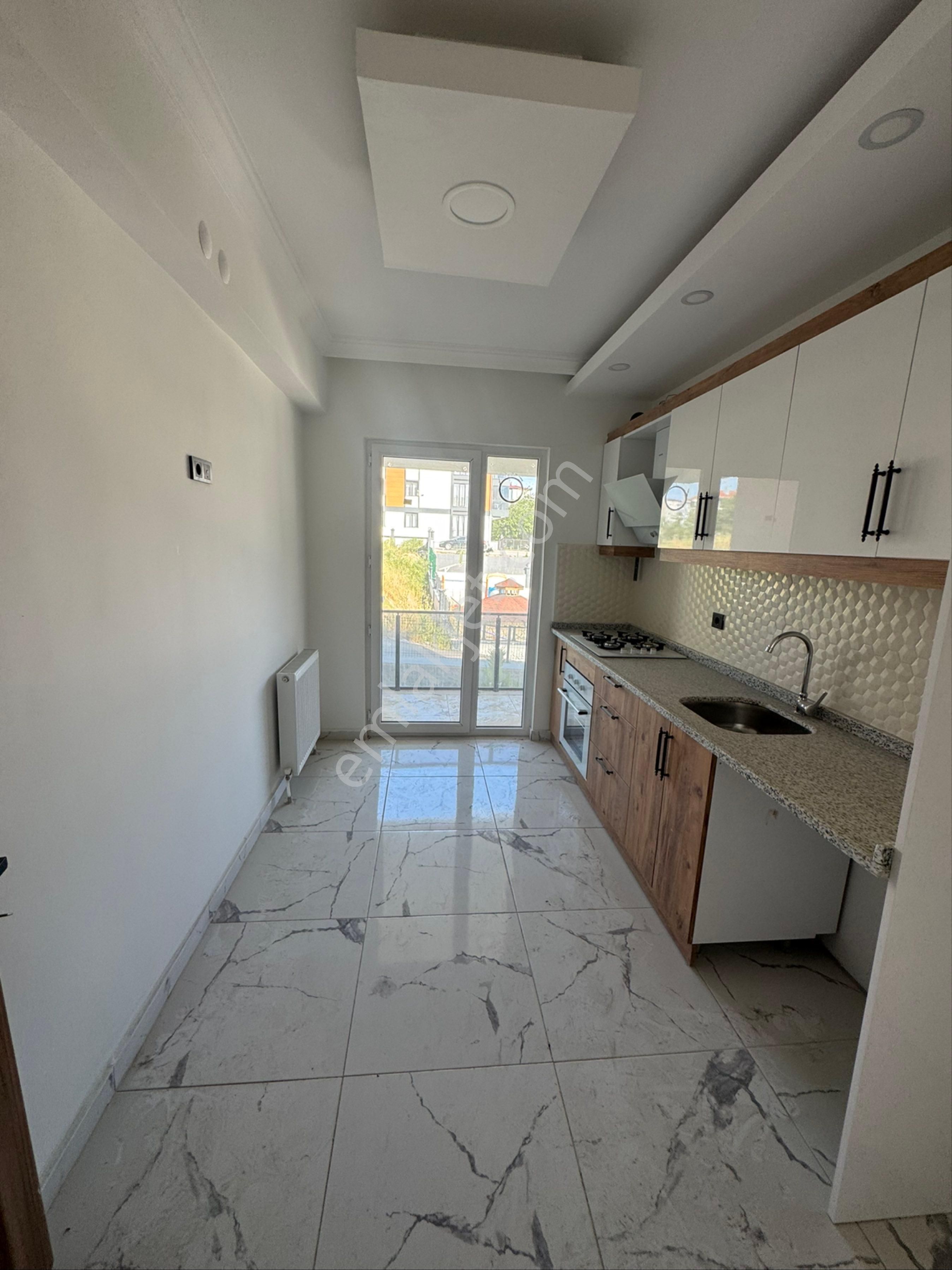 Güzeyden Çorlu Rumeli Mahallesinde Satılık Lüx 2+1 Daire