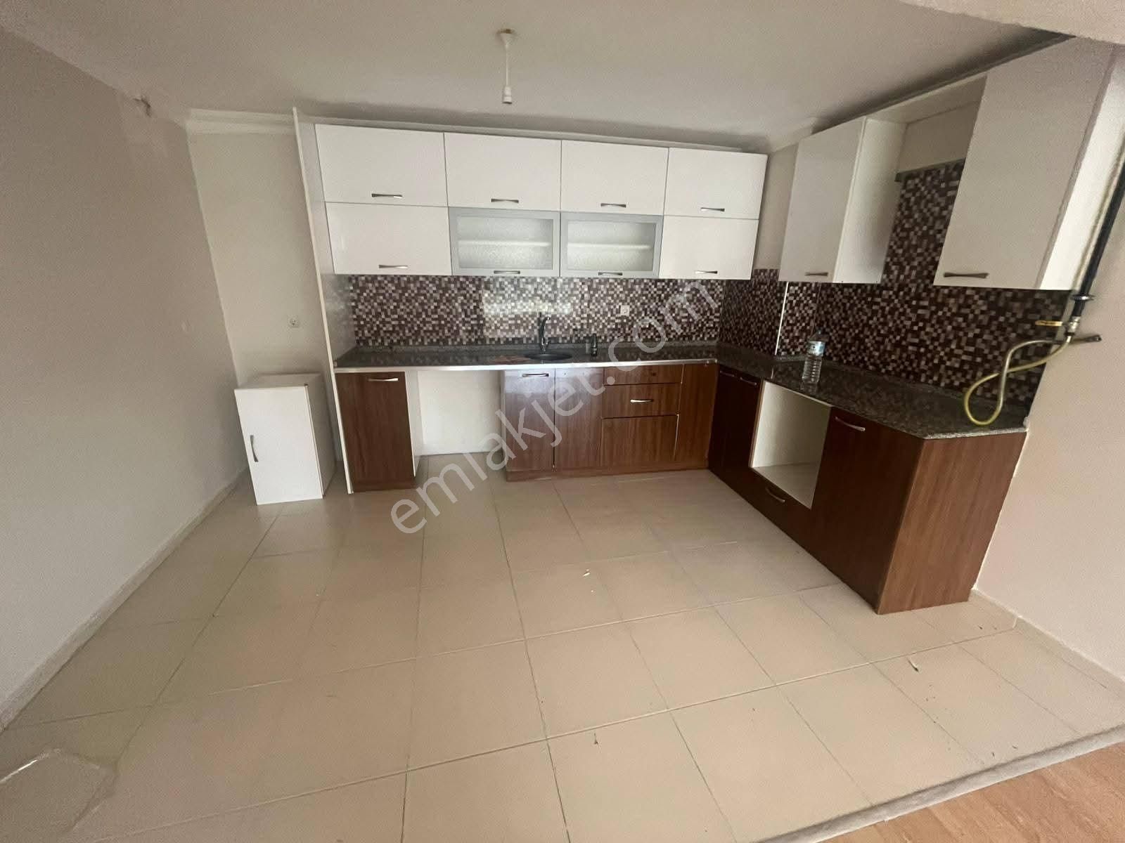 🏡muradiye Mahallesi 🏡 ✅3+1 110 M2 5 Katlının 1 Katı ❇️açık Mutfak