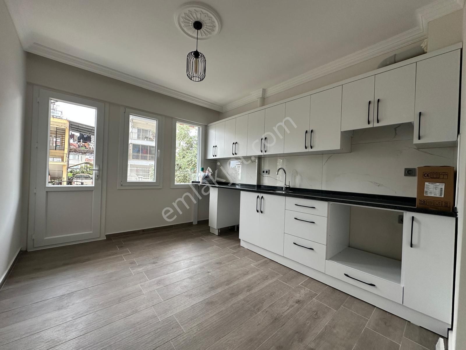Stop’tan Avm’ye Yürüme Mesafesinde 3+1 Kiralık