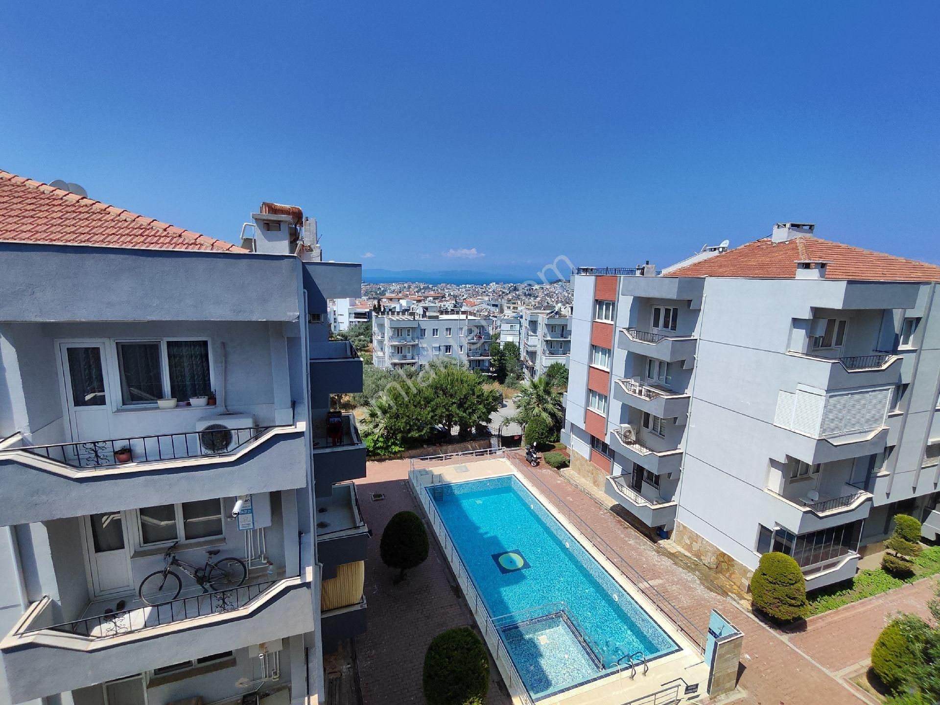 Deniz Manzaralı, Havuzlu, 3 Cephe Açık 3+1