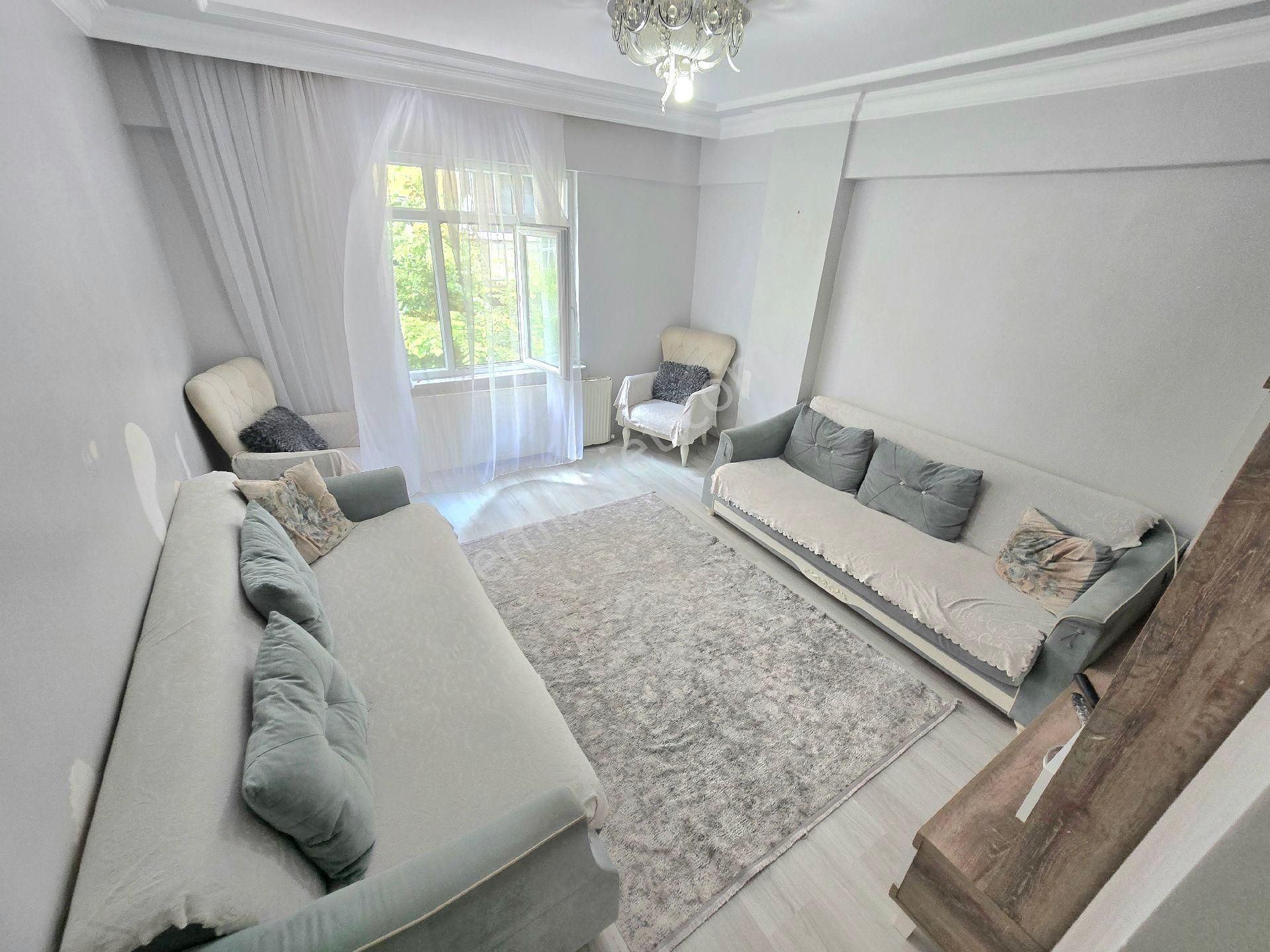 Pusula İnş.tan Cebeci, Mah Cadeye Yakın 95m2 2+1 1kat Daire