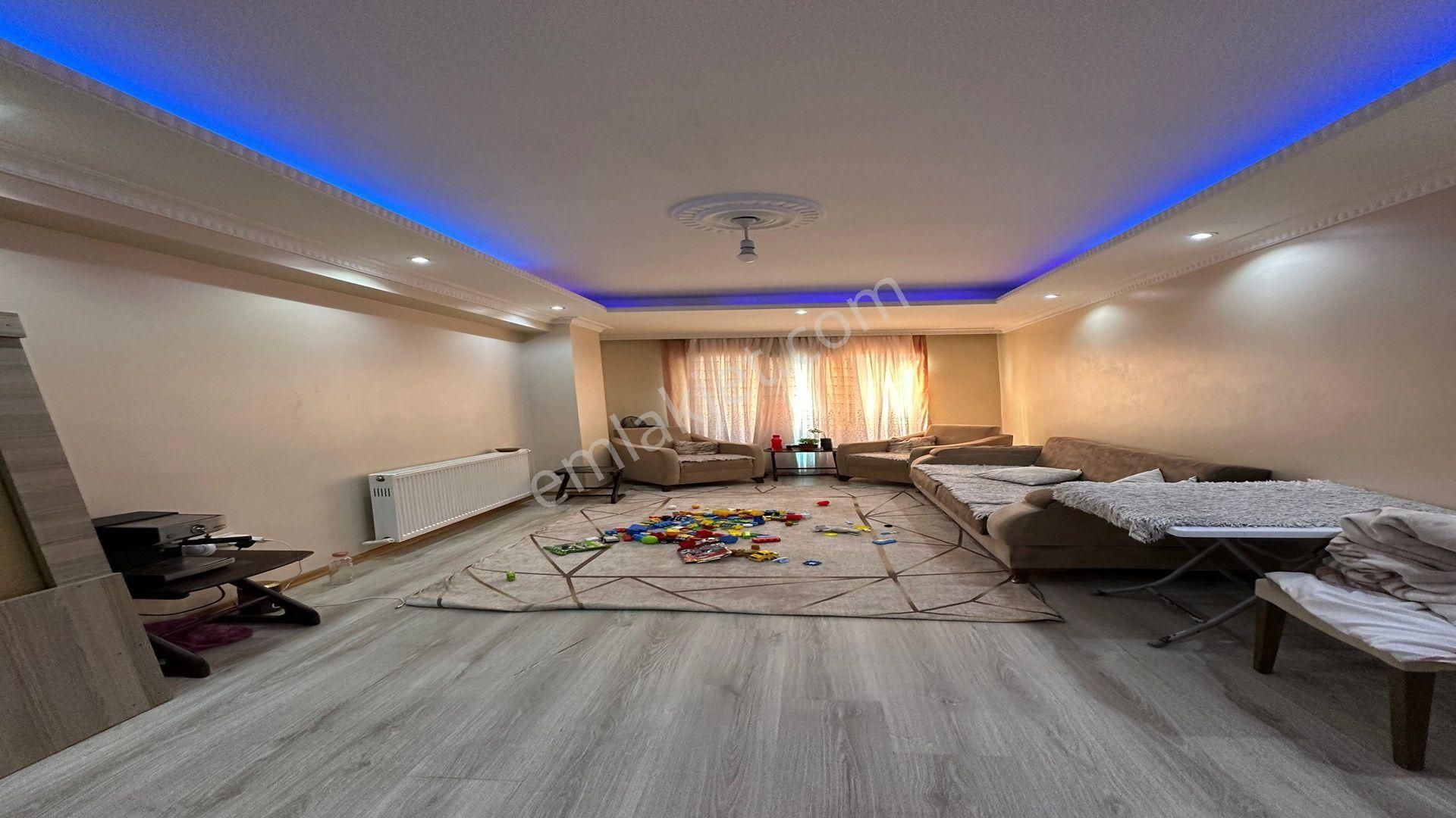 Esenyurt Üçevler Mahallesi 2+1 90m2 Kredı Sınırsız Satılık Daıre